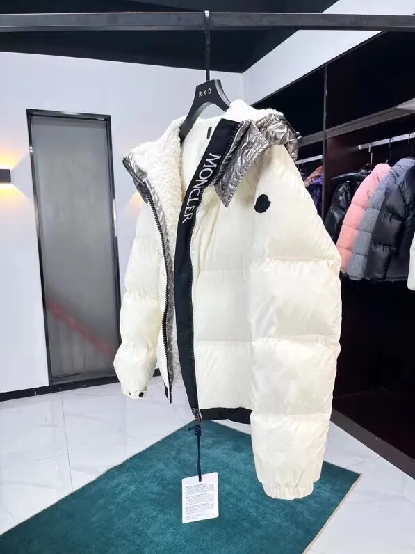 P640 Moncler/Moncler Autumn and Winter New Bufonie Series Women's Ivory White Nylon Down Jacket White Lamb Wool Splicing Hood 012