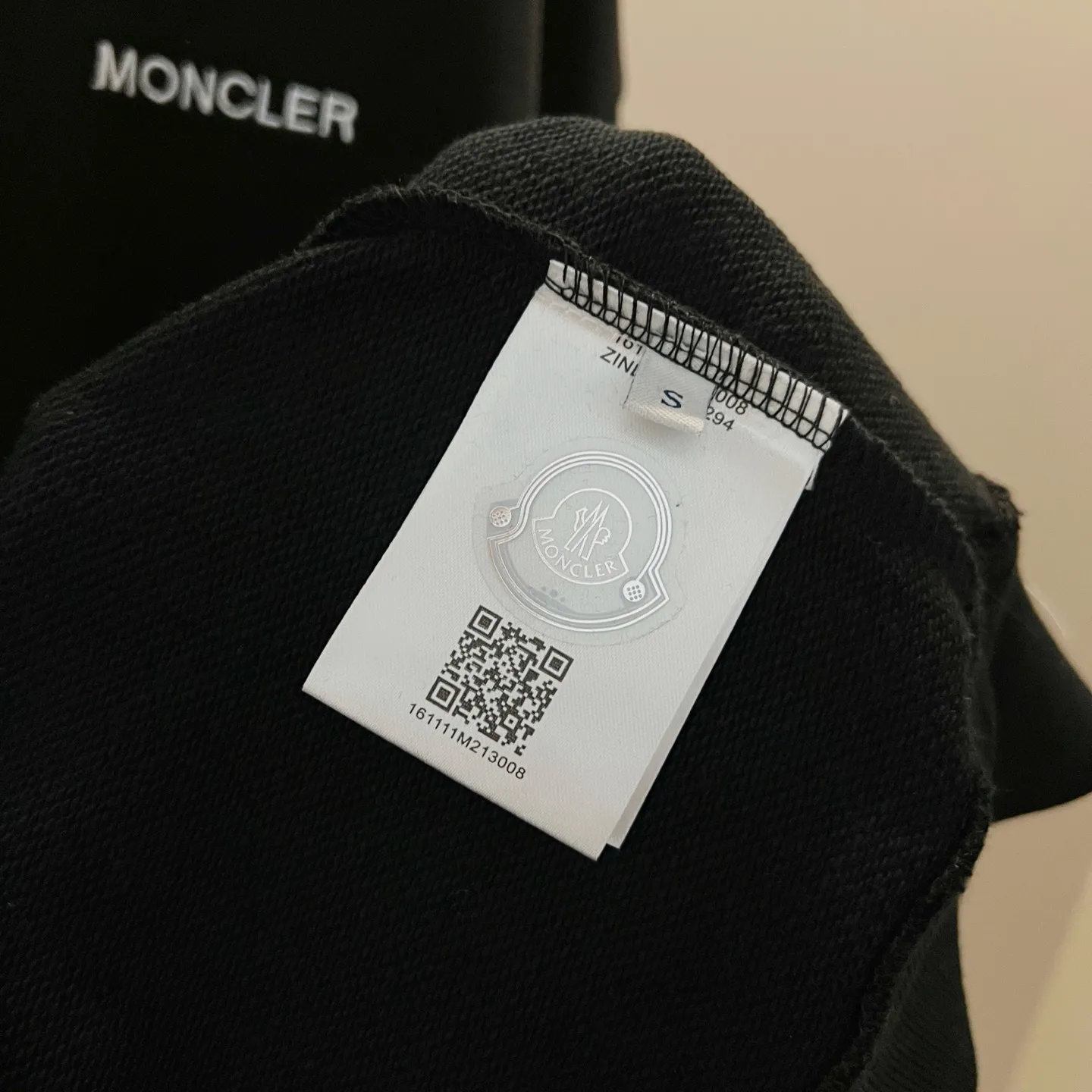 P220 MONCLER/Mask 420g pure cotton round neck sweatshirt, front and back printed letter LOGO logo, arm brand seal craftsmanship, official synchronization, high version, high quality, fashionable personality, versatile trend, pure original quality, original fabric, tag, collar label, washed wheat, complete three standards, color: black, white, gray. Size: XS-L