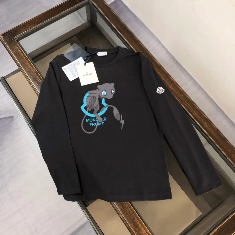 P180, a non-off-the-shelf model, you can trust it. Moncler printed long-sleeved T-shirt, 240g breathable cotton fabric, very soft and comfortable texture, does not shrink, does not deform, does not ball), can be worn alone as a base layer. Original customized accessories, collar label, care mark, hangtag, packaging (perfect details) Color: White Black Size: XS S M L
