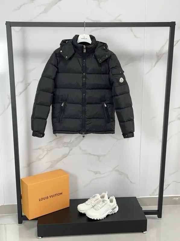 P780 Moncler Moncler Autumn and Winter New Matte Classic Maya Down Jacket Same Style for Men and Women Color: Black Code Number: 1-2-3-4-5