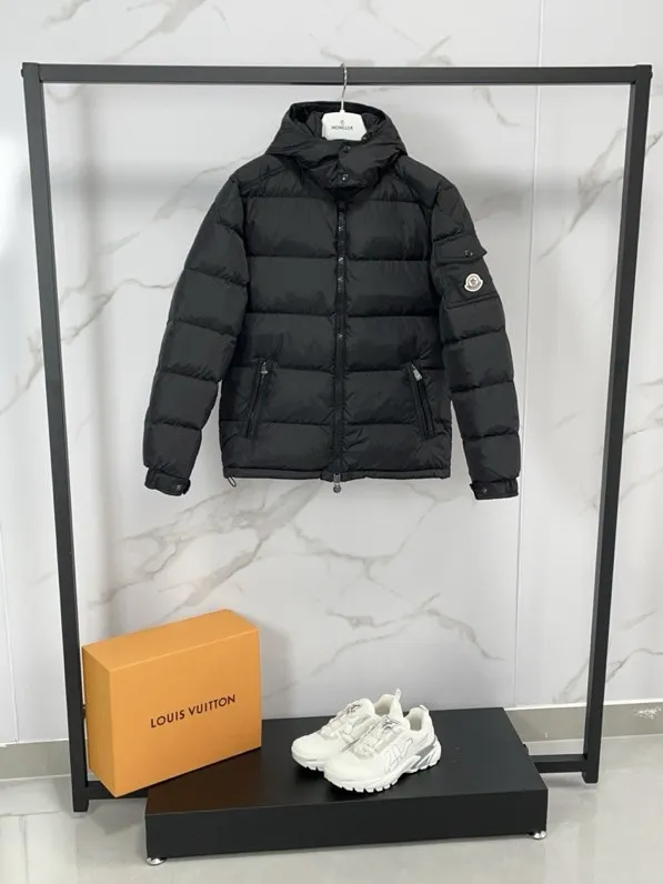 P780 Moncler Moncler Autumn and Winter New Matte Classic Maya Down Jacket Same Style for Men and Women Color: Black Code Number: 1-2-3-4-5