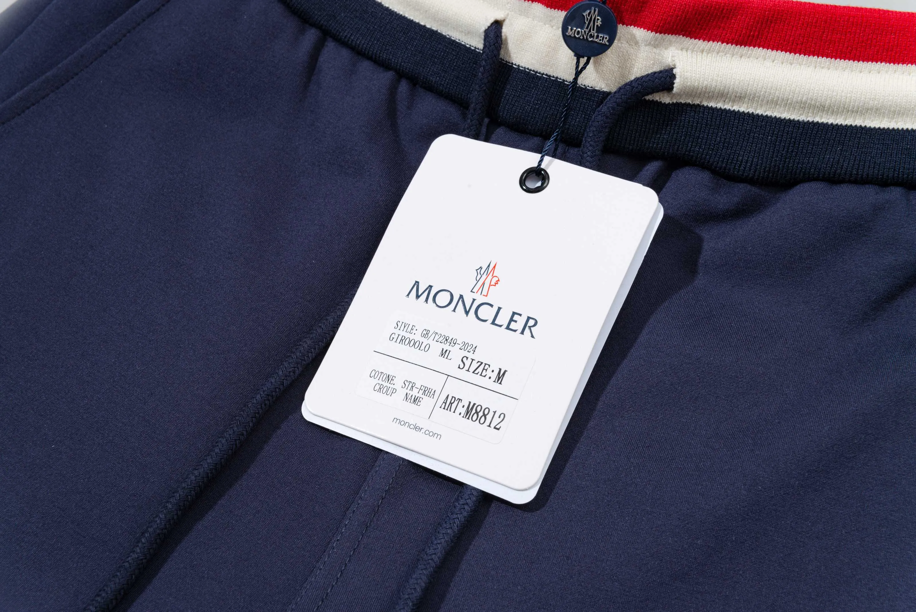 P230 MONCLER/muzzle Custom fabric suit casual sweatpants Simple arm brand LOGO small badge threaded trousers technology Official synchronization High version High quality Fashion personality Versatile trend Pure original quality Original fabric Hang tag Collar label Washed wheat Complete three standards Color: blue. Gray. Size: S-2XL