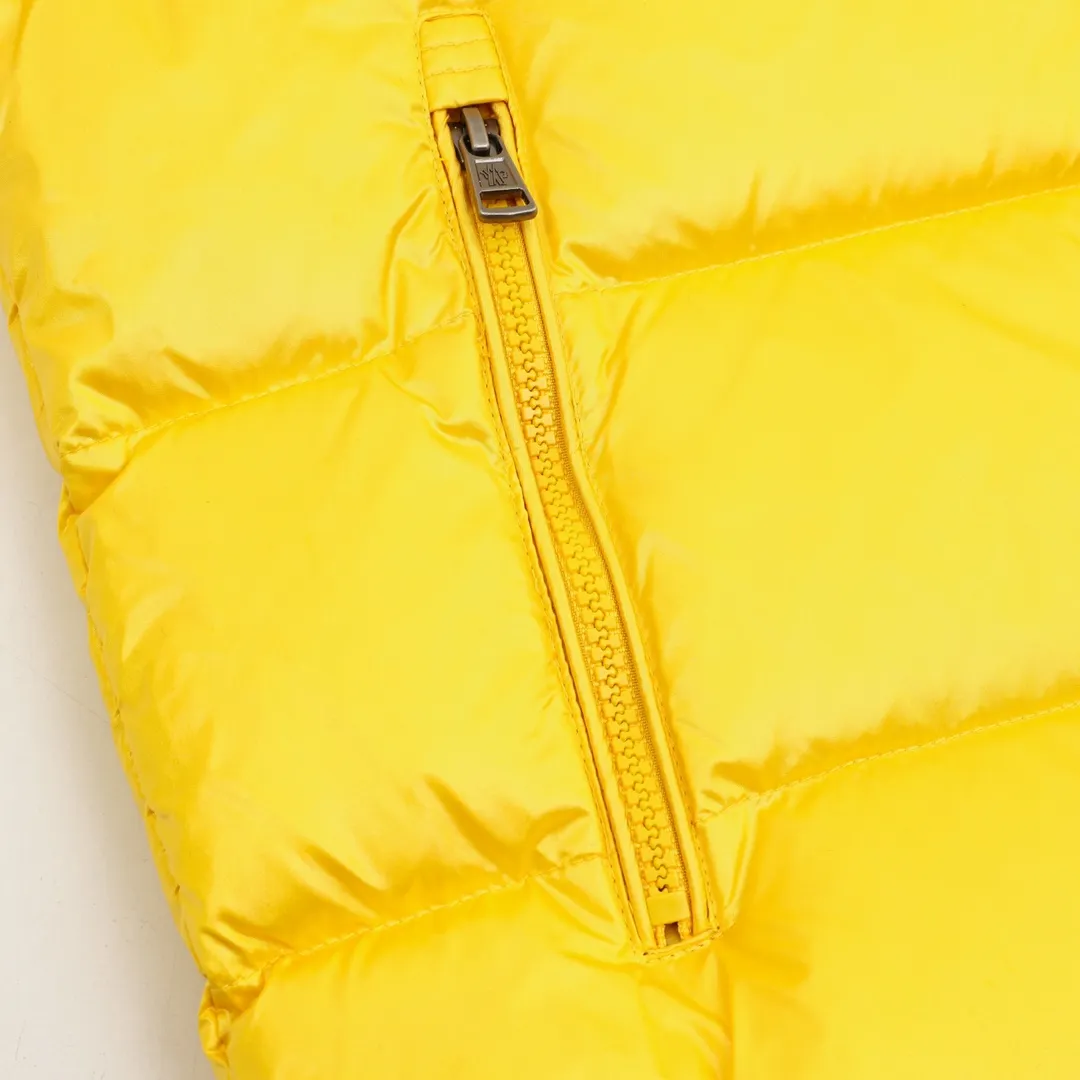 P560 Moncler maya/mask hooded logo down vest Size: 1-5