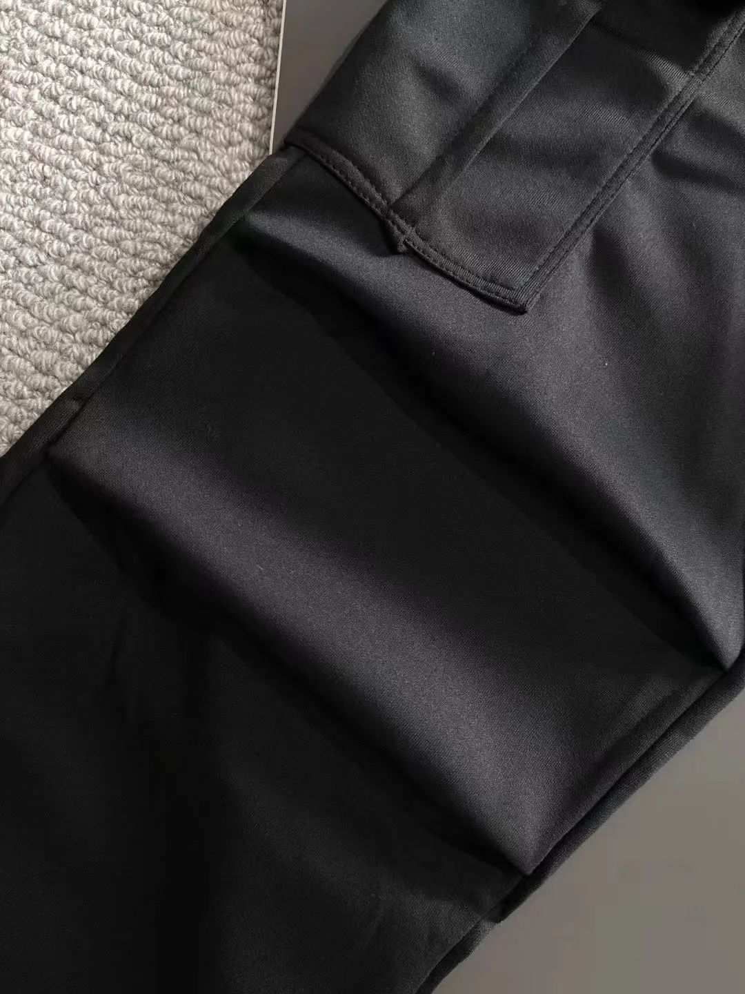 Next day shipment P360 MONCLER/Mongoose Exclusive first release of 25ss autumn and winter new high-quality trousers Compare real-life details at will A perfect choice for autumn and winter, a must-have item. Sizes: M to 3XL (please state your height and weight when placing an order)