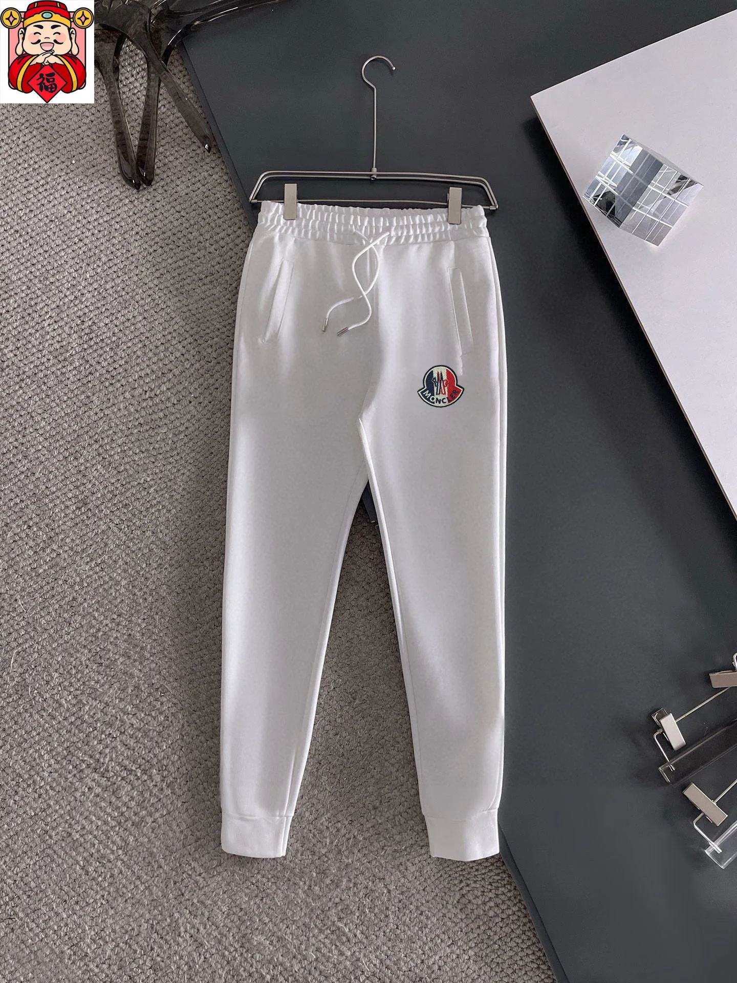 P400 💰【MONCLER】(Fat Man Gospel) hot-selling suit is coming. Focus on the original version of the official website. 2025 new hot-selling cardigan and sweatshirt suit. The original product is carefully crafted by 🇭🇰. It has a fitting and perfect upper body effect. 100% natural high-quality Roman cotton, close-fitting comfort, noble and elegant! Original hardware embodies elegance and nobility! Counter size: M-5XL (maximum wear up to 220 pounds)