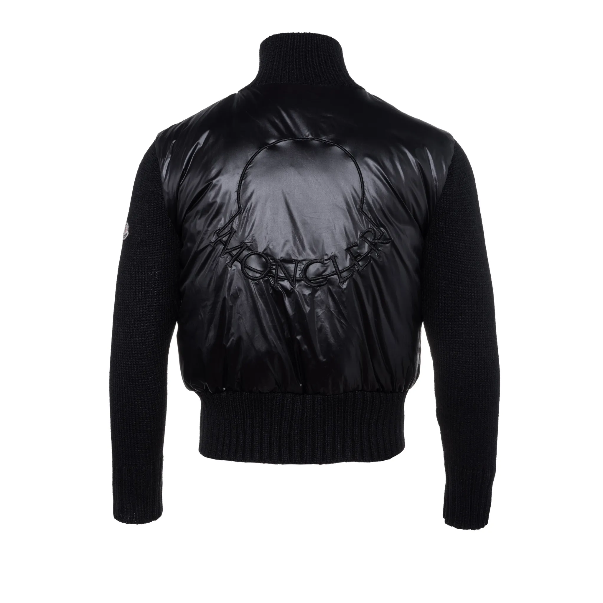 P580 Embroidered knitted MONCLER/Mask MC spliced ​​wool knitted sleeves stand collar down jacket (two colors available: black and white) spliced ​​down jacket, sleeves spliced ​​with wool knitted fabric, overall warm effect, breaking the conventional bloated down jacket, casual and fashionable, classic logo embroidery on the back is perfectly embellished, national standard down filling inside Style number: A65# Size: 1 2 3 4 Color: black white
