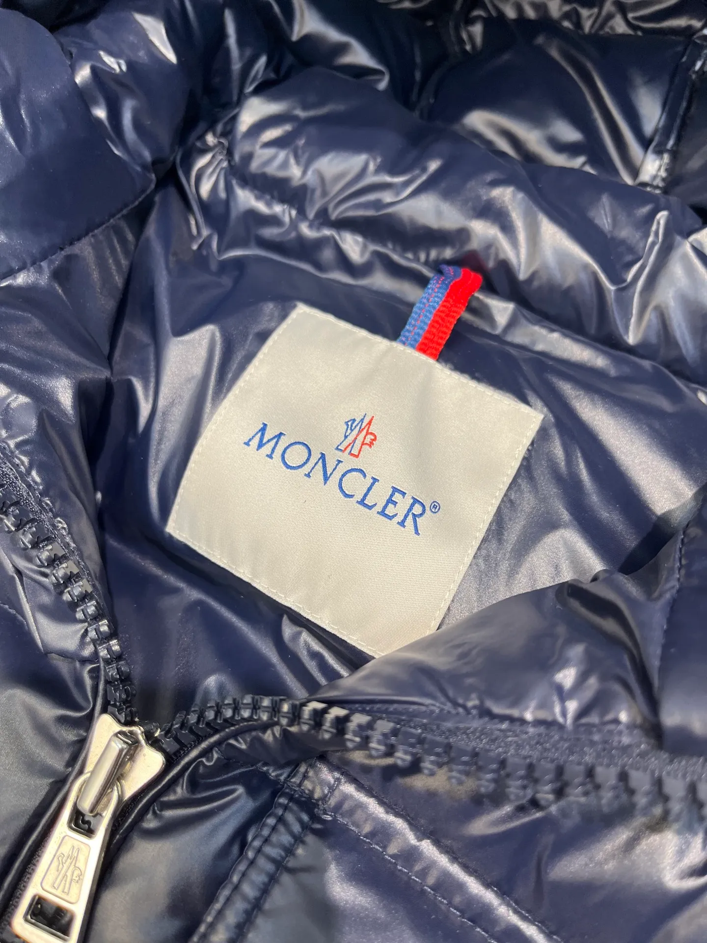 P700 Moncler🌟 2023 new autumn and winter Moncler black glossy thin hooded down vest 901 Color: Black Navy Size: 1 2 3 4 5