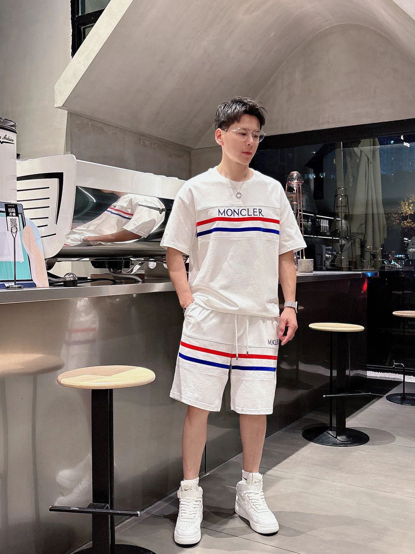 P560 Brand [MONCLER Mouth Covered] 2025 round neck short-sleeved shorts suit. The pure cotton fabric upper body will not be stuffy, the smooth and comfortable skin-friendly effect is more breathable, the fabric has its own texture, classic logo technology, a new interpretation from a unique angle, the first choice for fashion and versatility! Size: M-3XL (maximum wear: 190 pounds)