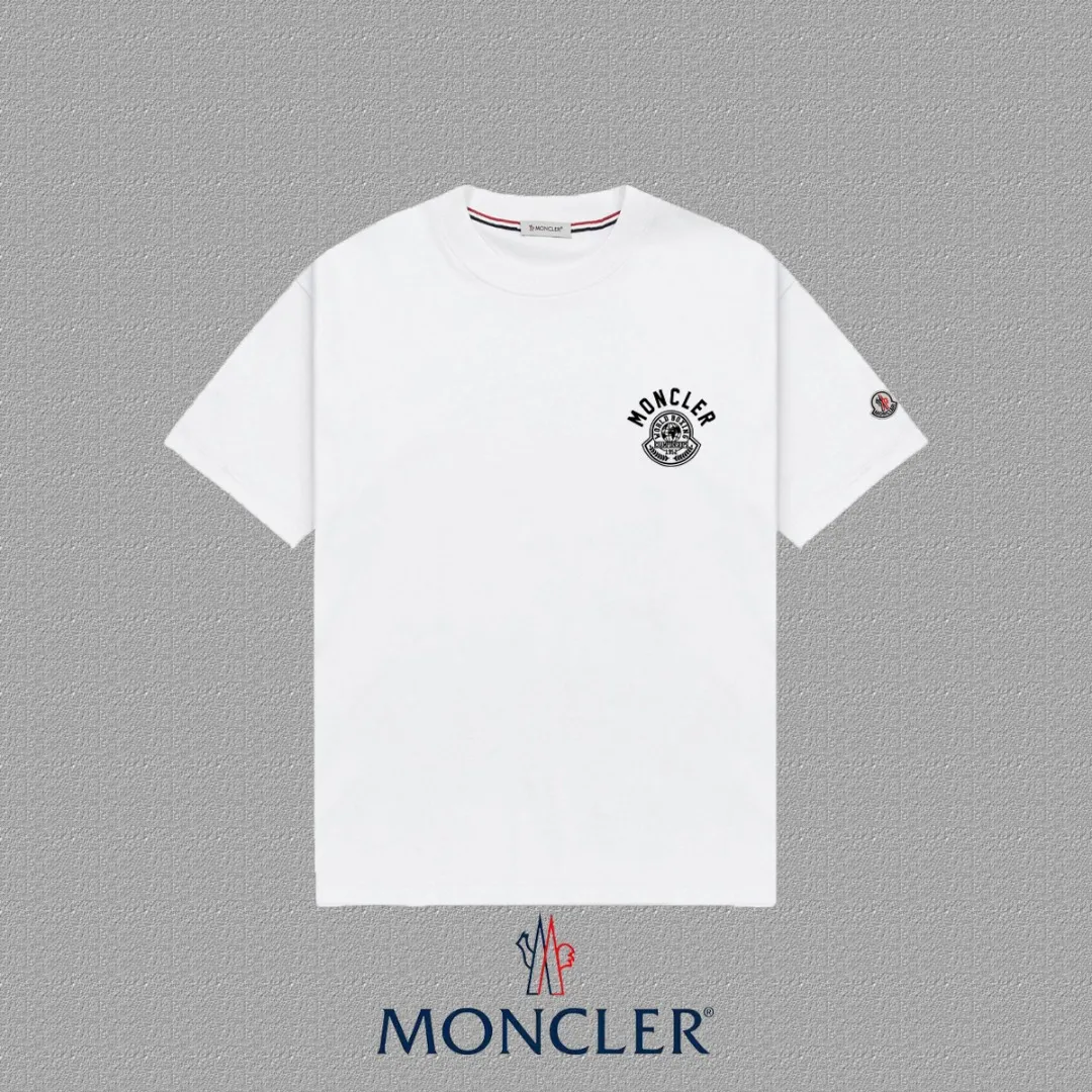 P140 [MONCLER] 2025FW short-sleeved T-shirt, badge + LOGO printing, high-end 26s double yarn 300g fabric, heavy fabric, custom stretch rib, same cylinder and dye, complete three standards, same style for men and women, color: black, white, size: S M L XL 2XL