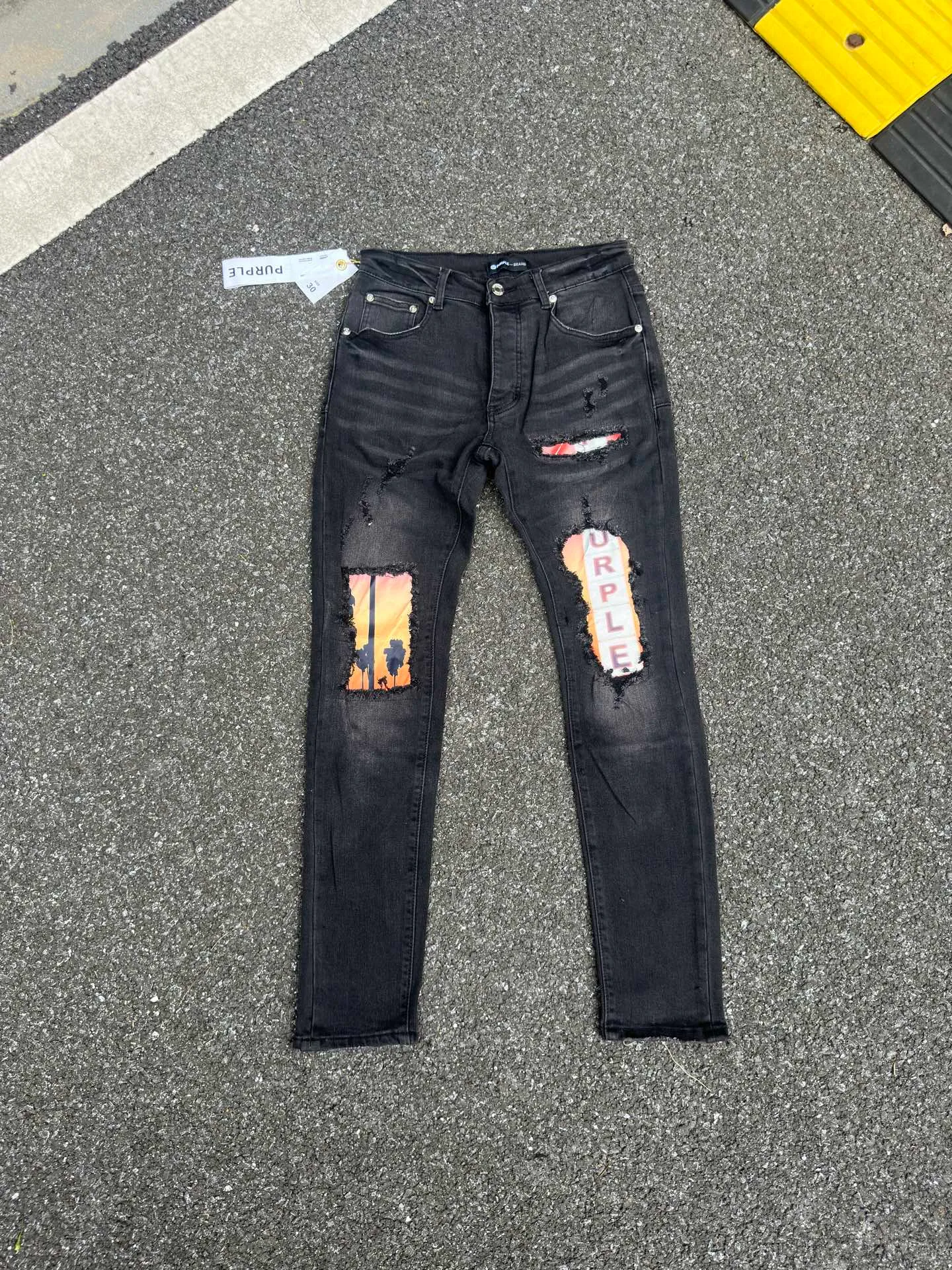 🅿️260 PU5 (the back pocket label will not be returned or exchanged once it is removed) Top foreign trade order Purple Brand hole printed stretch skinny jeans, same style for men and women. Accessories: complete accessories, all in original packaging, two tags and two labels on the back pocket, distinguishing the low-end version on the outside, hardware and buckles are aligned, authentic original with logo, aluminum alloy buckle, genuine printing inside the jeans pocket, every detail distinguishes any version on the market Fabric: Genuine pattern-making and standard genuine custom-made imported fabrics adopt unique washing and dyeing methods, and are individually hand-painted - hand-painted to make ripped micro-elastic jeans Color: black blue Code number: 28 30 32 34 36