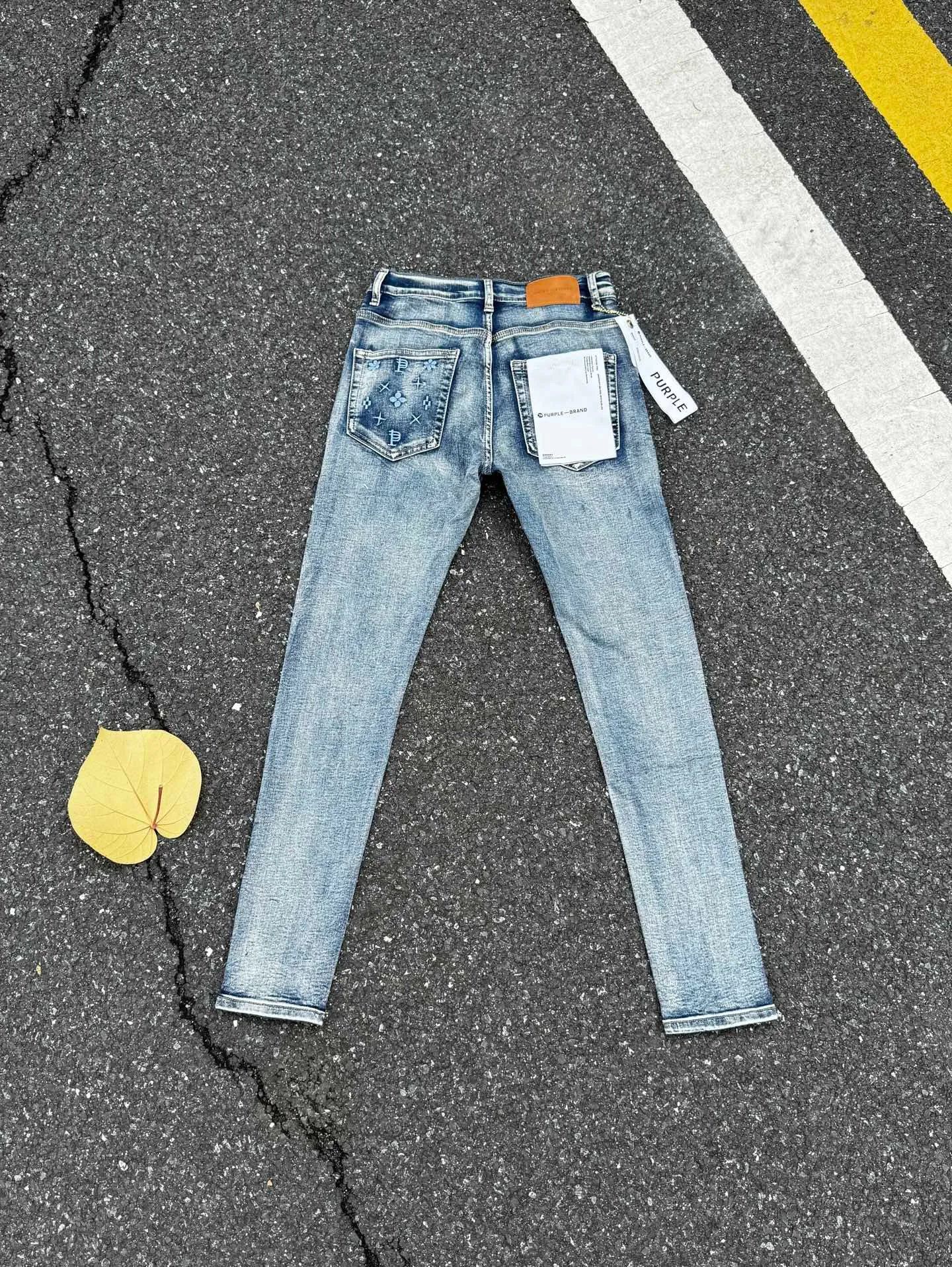 🅿️230 PU3-1 blue (the back pocket label will not be returned or exchanged once it is removed) Top foreign trade order Purple Brand hole-splashed paint stretch skinny jeans, same style for men and women Accessories: complete accessories, all in original packaging, two tags and two labels on the back pocket to distinguish the low-end version on the outside, hardware and buckles are aligned, authentic and original with logo, aluminum alloy buckle, authentic printing inside the jeans pocket, every detail distinguishes any version on the market Fabric: Genuine pattern-making and authentic custom-made imported fabrics using unique washing and dyeing methods, and individually hand-painted - hand-painted ripped micro-elastic jeans Size: 28 30 32 34 36