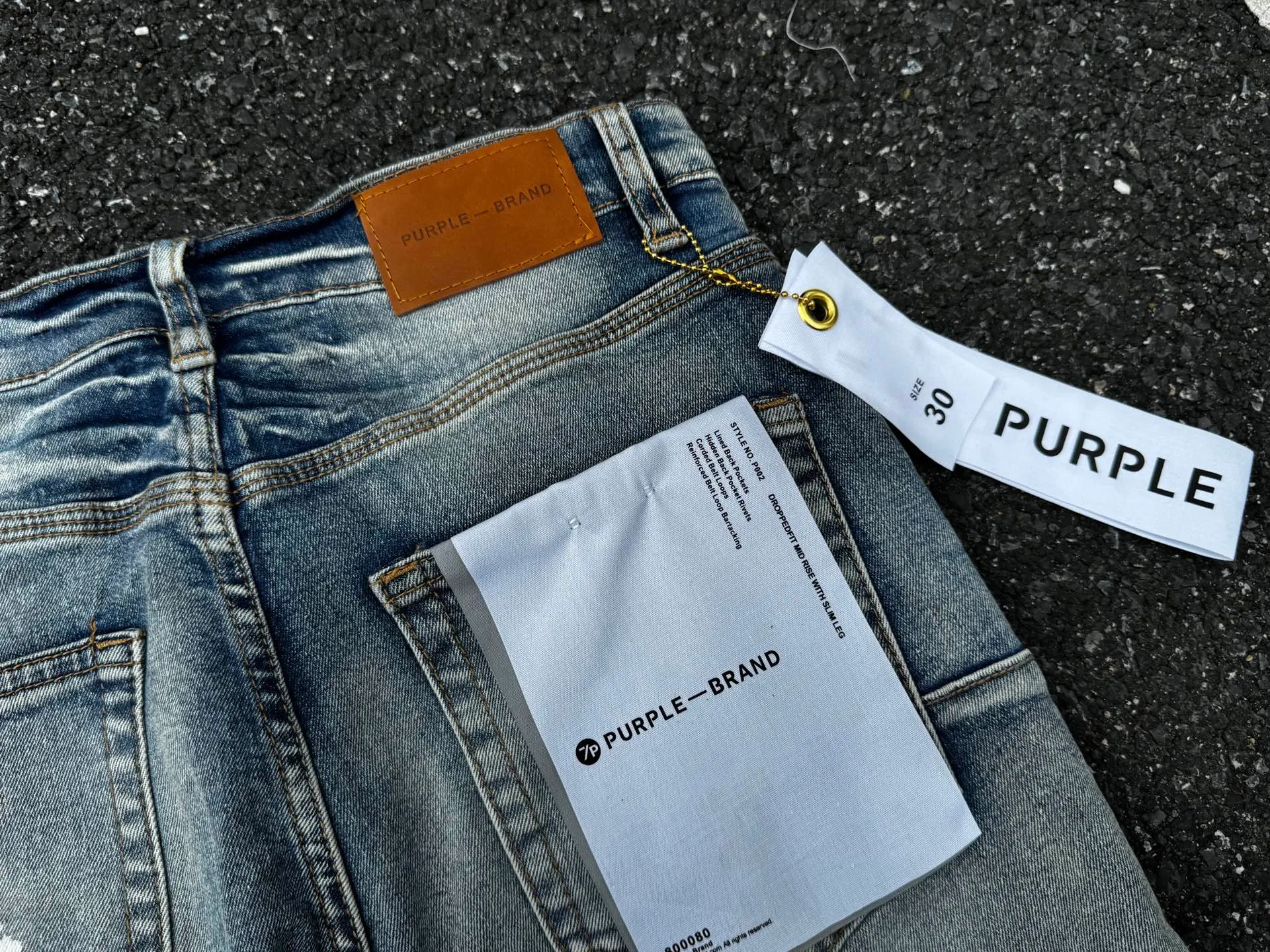 🅿️260 PU2 (the back pocket label will not be returned or exchanged once it is removed) Top foreign trade order Purple Brand ripped ink paint stretch skinny jeans, same style for men and women. Accessories: complete accessories, all in original packaging, two tags and two labels on the back pocket, distinguishing the low-end version on the outside, hardware and buckles are aligned, authentic original version with logo, aluminum alloy buckle, authentic printing inside the jeans pocket, every detail beats any version on the market Fabric: Genuine pattern-making and authentic custom-made imported fabrics using unique washing and dyeing methods, and individually hand-painted - hand-painted ripped micro-elastic jeans Size: 28 30 32 34 36