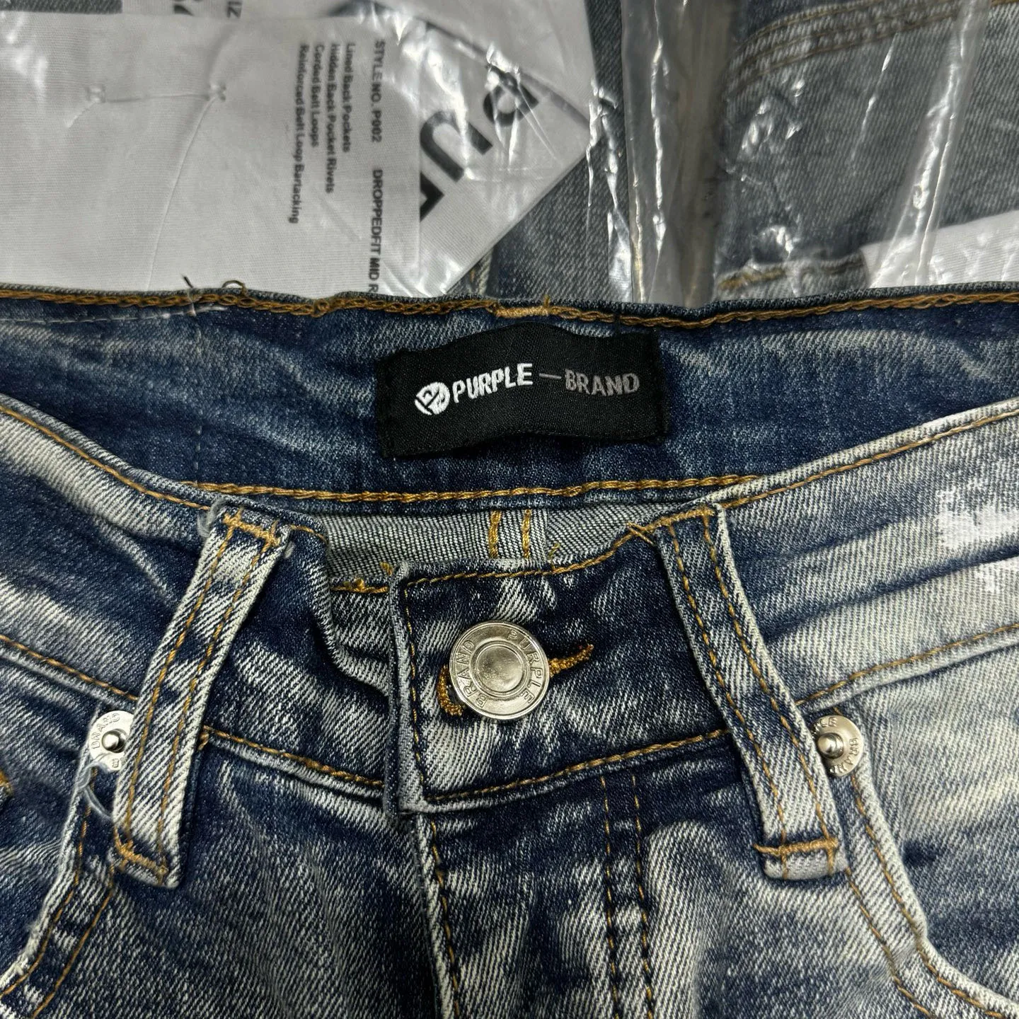 🅿️260 PU2 (the back pocket label will not be returned or exchanged once it is removed) Top foreign trade order Purple Brand ripped ink paint stretch skinny jeans, same style for men and women. Accessories: complete accessories, all in original packaging, two tags and two labels on the back pocket, distinguishing the low-end version on the outside, hardware and buckles are aligned, authentic original version with logo, aluminum alloy buckle, authentic printing inside the jeans pocket, every detail beats any version on the market Fabric: Genuine pattern-making and authentic custom-made imported fabrics using unique washing and dyeing methods, and individually hand-painted - hand-painted ripped micro-elastic jeans Size: 28 30 32 34 36