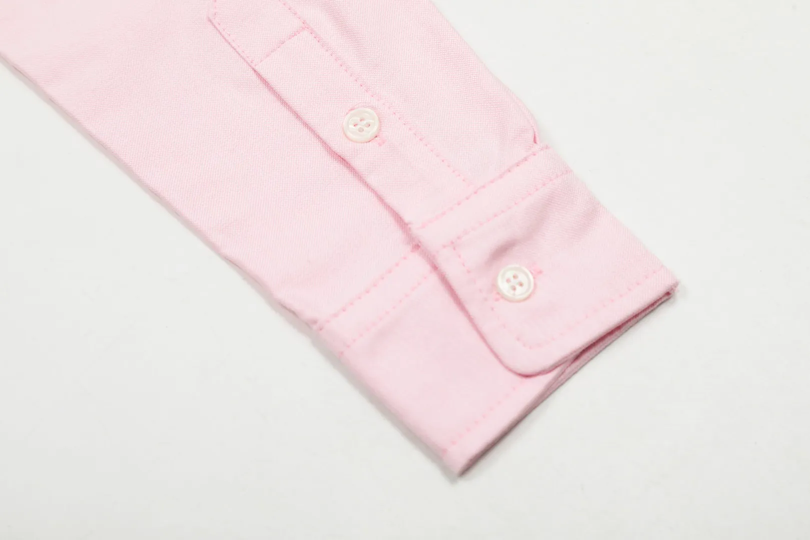 🅿️230 "Top quality" Style number: CY120# [Ralph Lauren/Ralph Lauren solid color basic classic color block embroidered pony couple shirt long sleeves] ✅Ralph Lauren/Ralph Lauren solid color basic classic color block embroidered pony couple shirt long sleeves ✅Oxford cloth high-quality fabric with strong three-dimensional effect, breathable and anti-wrinkle material, comfortable upper body ✅The pony logo embroidery on the chest has a strong sense of detail, full and exquisite, excellent quality, ✅Simple and versatile Very suitable for lazy people. The charm of solid color shirts is basic and classic. ✅The upper body looks much better than the real thing. Highly recommended as a must-have style for goddess OOTD. Size: S-L Color: White Blue Pink