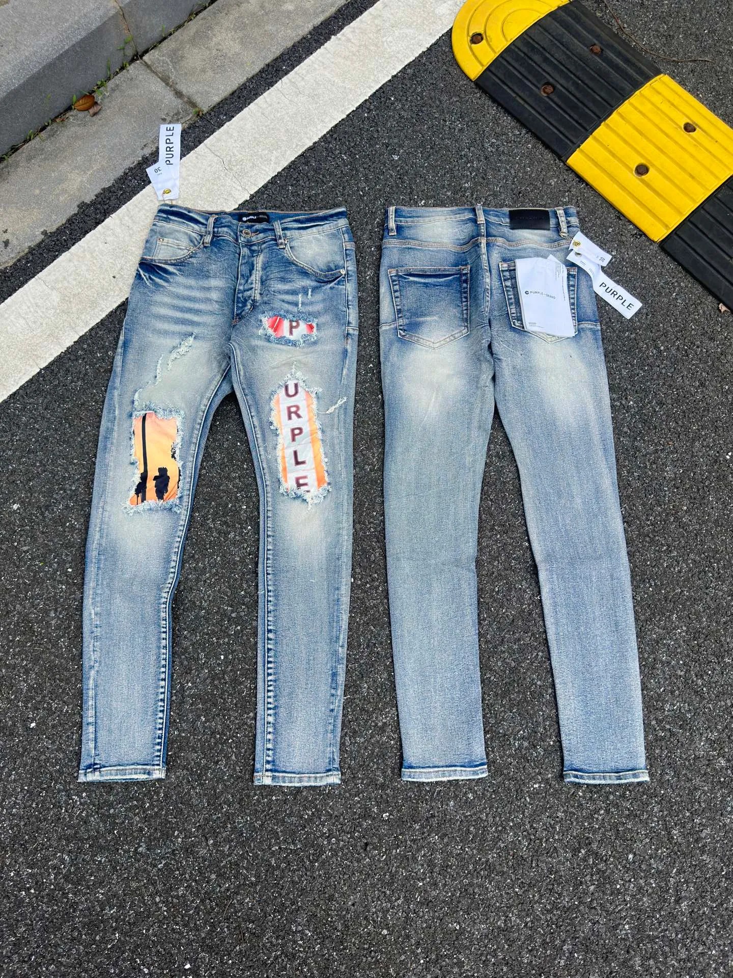 🅿️260 PU5 (the back pocket label will not be returned or exchanged once it is removed) Top foreign trade order Purple Brand hole printed stretch skinny jeans, same style for men and women. Accessories: complete accessories, all in original packaging, two tags and two labels on the back pocket, distinguishing the low-end version on the outside, hardware and buckles are aligned, authentic original with logo, aluminum alloy buckle, genuine printing inside the jeans pocket, every detail distinguishes any version on the market Fabric: Genuine pattern-making and standard genuine custom-made imported fabrics adopt unique washing and dyeing methods, and are individually hand-painted - hand-painted to make ripped micro-elastic jeans Color: black blue Code number: 28 30 32 34 36