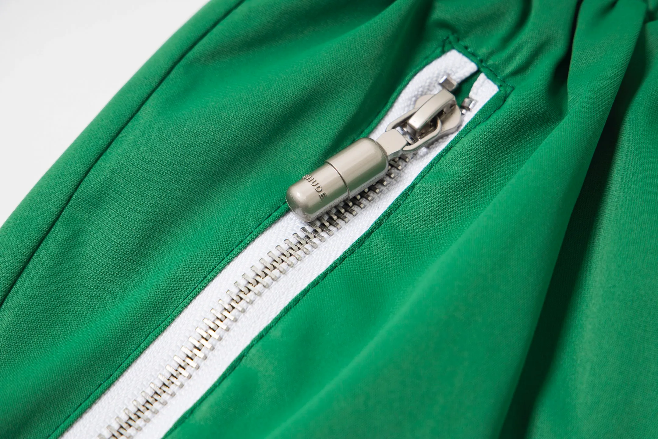 808#P160 Rhude American trendy brand quick-drying beach pants with elastic waist heavy-duty zipper shorts letter print trendy inner mesh men's loose sports pants Color: Black Gray Green Blue Fabric: 150g nylon 100% polyester Size: S M L XL