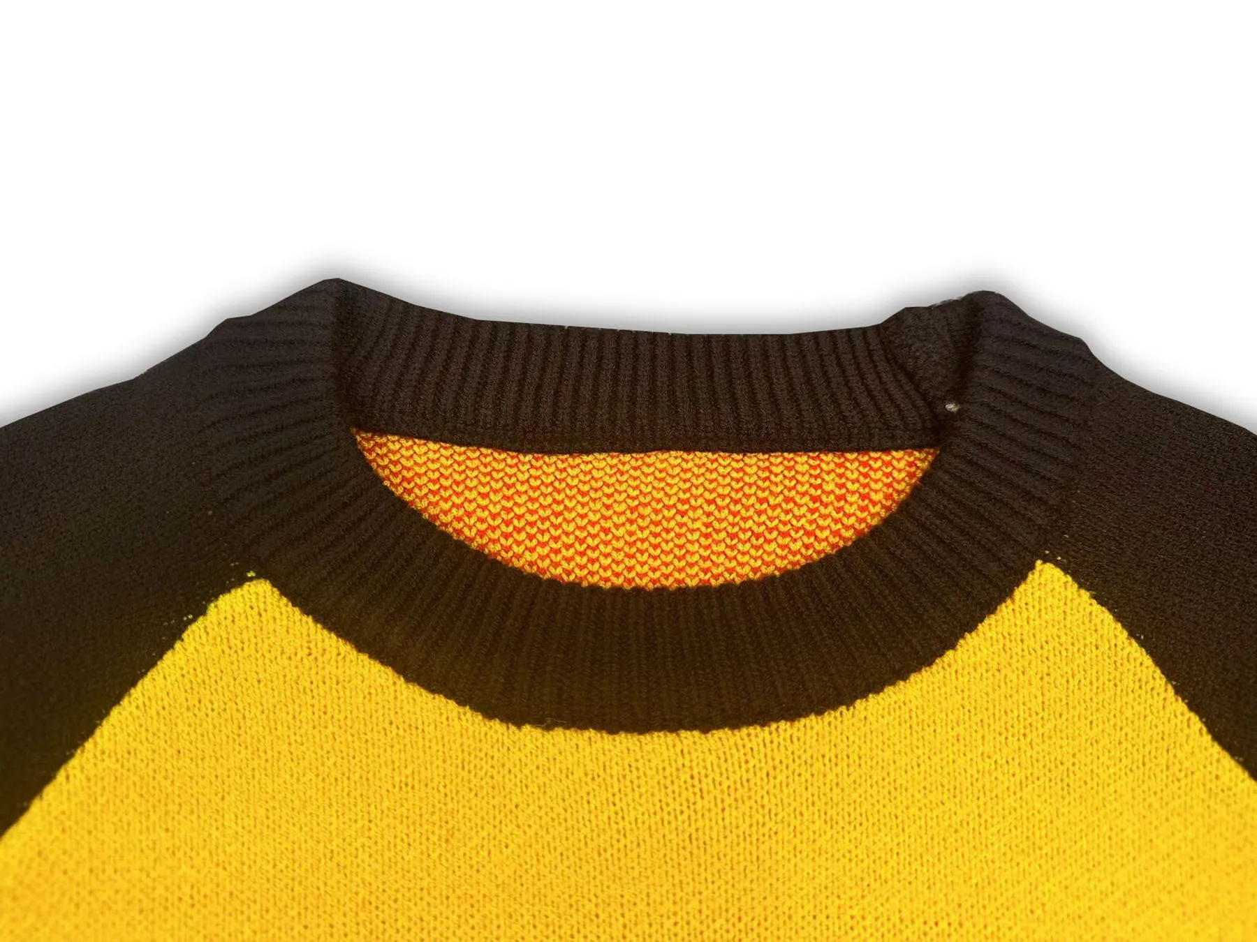 P240 Rhude new raglan sleeves contrasting printed letter crew neck sweater Color: yellow and black Size: M L XL XXL