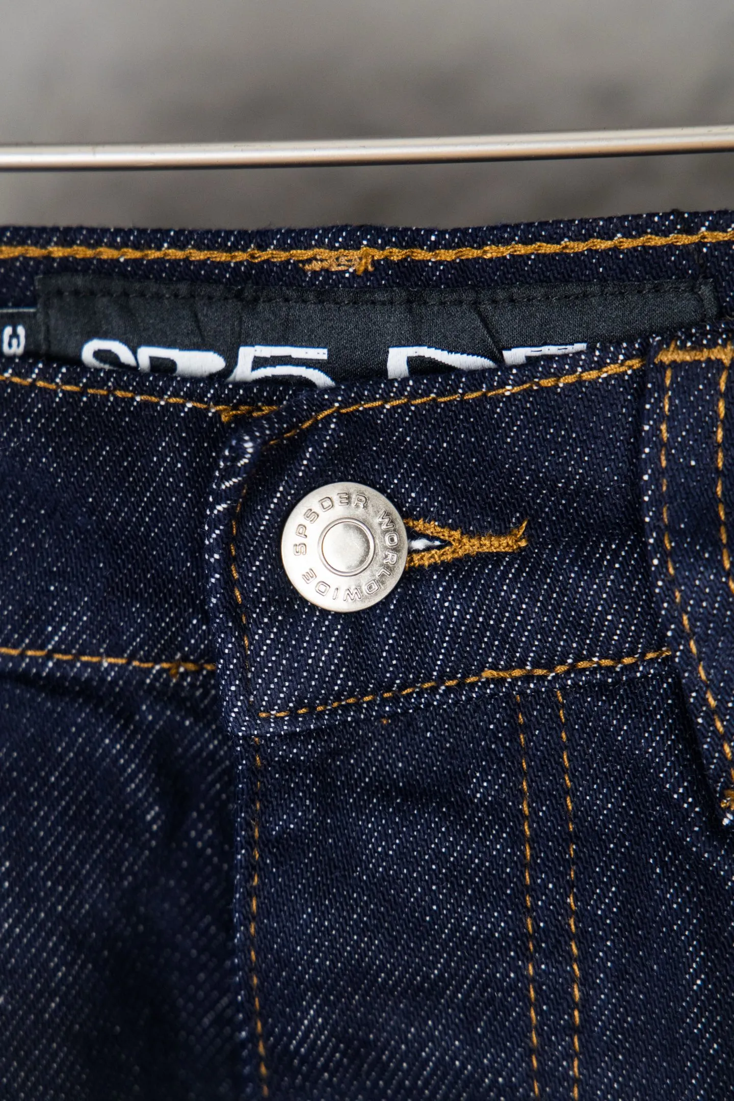 P240 Outdoor original picture straight out) Top version Sp10der street fashion brand printed washed and distressed casual jeans for men and women. Size: 28 30 32 34 36