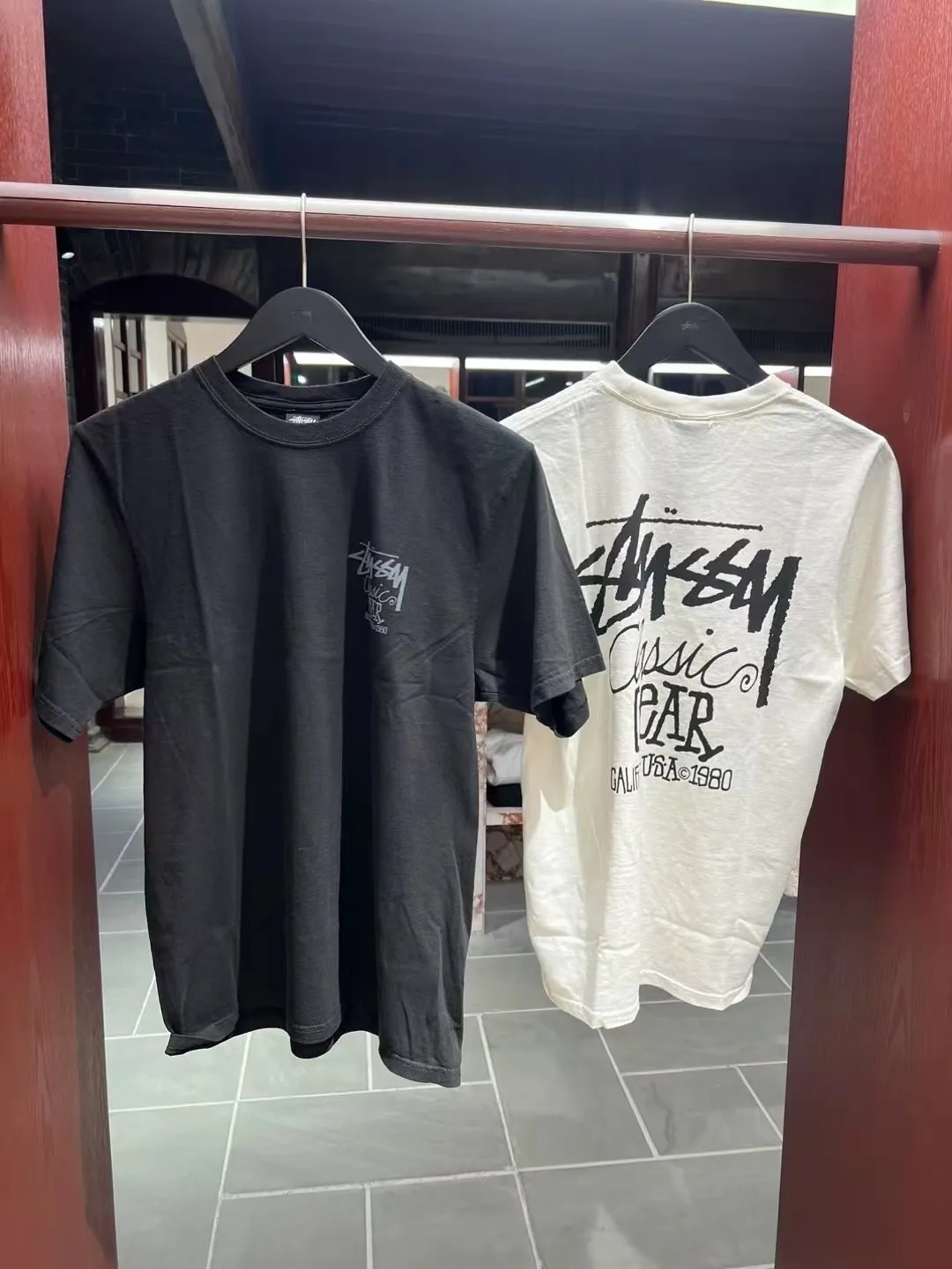 Retro lettering T-shirt STUSSY SS25 CLASSIC GEAR TEE PIGMENT DYED Classic lettering printed short sleeves black off-white S- XL