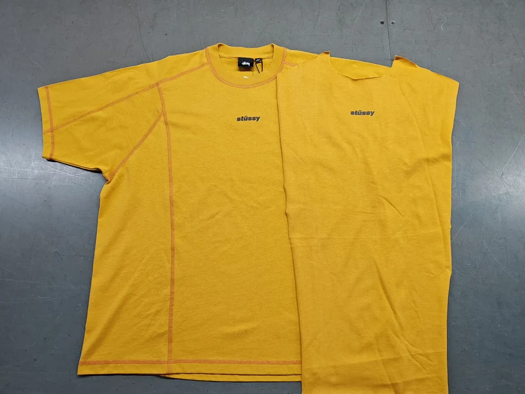 ZP pattern making: Similar to Arc'teryx, this outdoor functional style T-shirt is made of 16-count linen cotton OE fabric, which is thick and durable, has very good moisture-wicking and breathability, and is comfortable to wear without sticking to your body. Like our CARHARTT fabrics, this TEE is characterized by exposed threading, using a four-needle, six-thread sewing process. This process is generally used in functional clothing such as yoga. A good four-needle, six-thread sewing machine generally costs 20,000 yuan, and you can buy 8-10 ordinary sewing machines. There are also a lot of sewing threads on the front and back of this TEE, so the processing fee will be about 3-4 times more expensive than ordinary T-shirts. STUSSY's is a loose fit, which is more casual than Arc'teryx's fitted fit, making it invincible. Also, this mustard yellow and blue one is very suitable for summer wear, but the color changes greatly with the light, making it too colorful when taking pictures. It is impossible to have the same color on the market, you must order it to be woven and dyed. STUSSY SS24 WAVE COTTON CREW TEE top-stitched micro-label T-shirt black, blue, mustard yellow S-XL, original version, same weight 240 grams