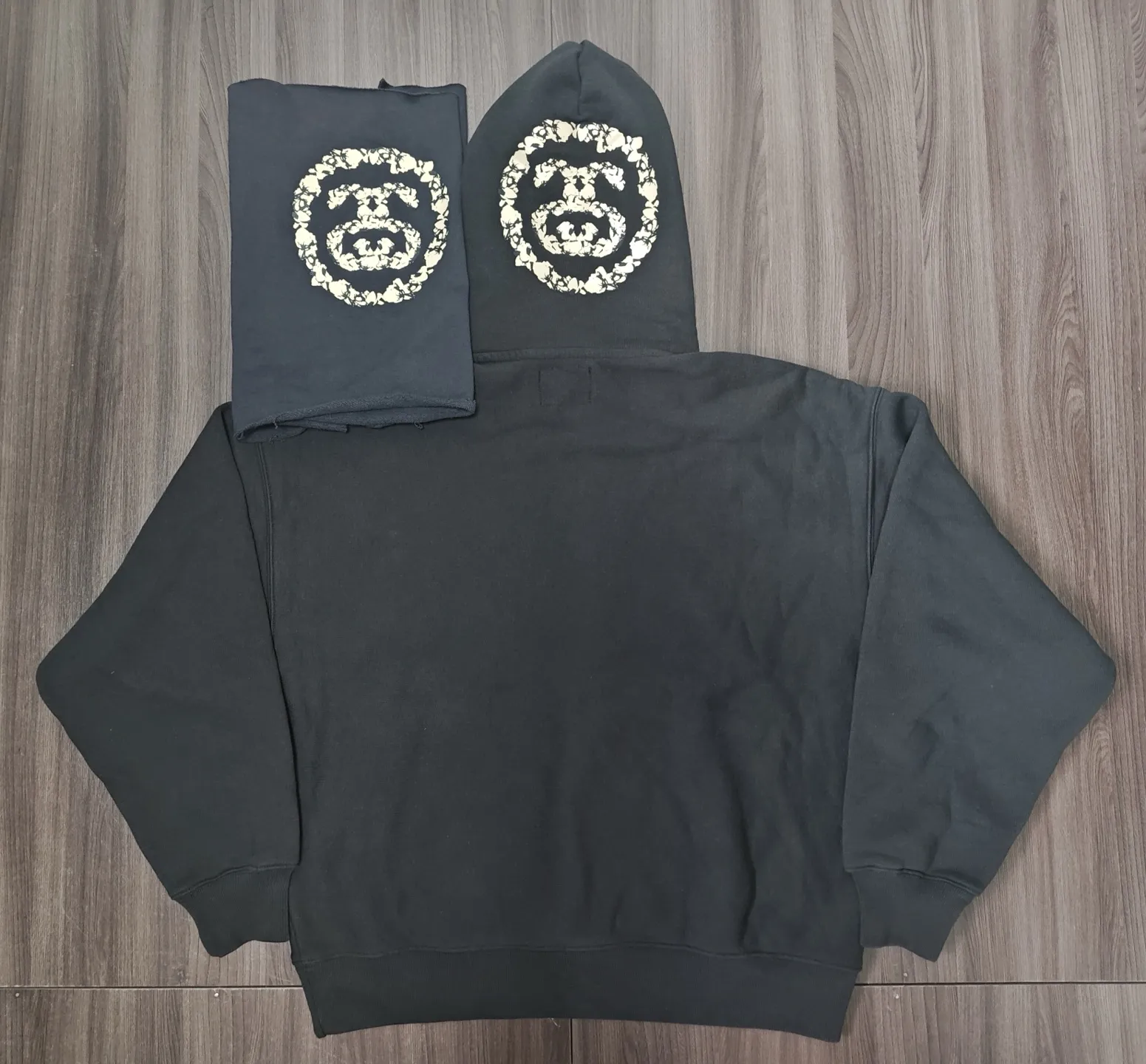 In stock: DT sweatshirt STUSSY