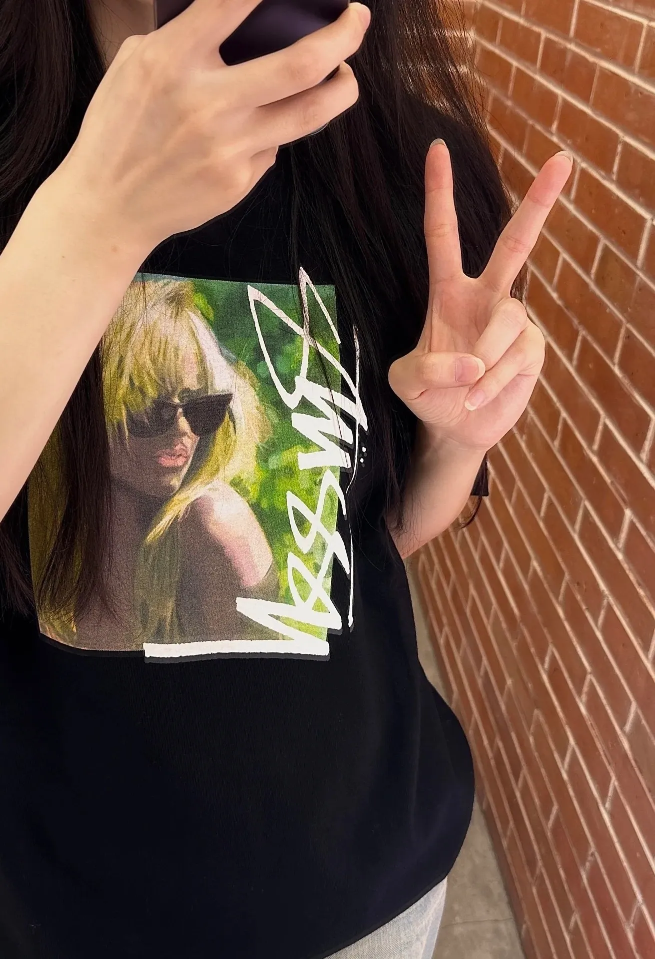 Blonde beauty T-shirt STUSSY SS25 LAURA TEE character print short-sleeved TEE black and white S- XL