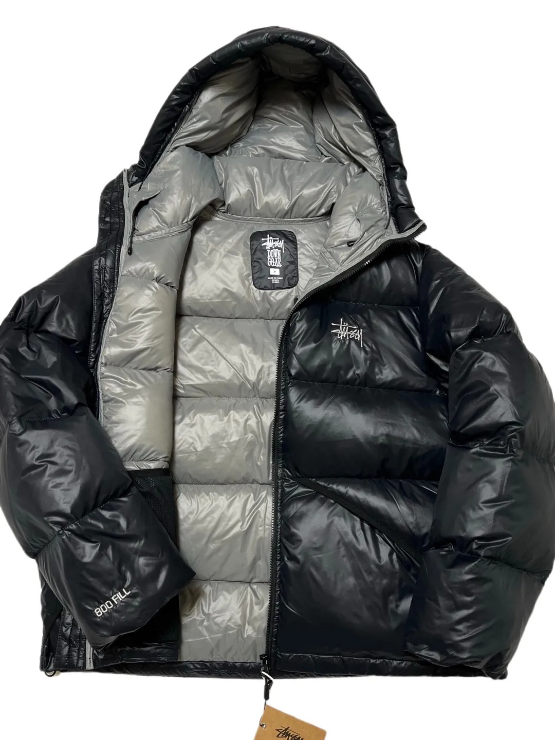 Stussy/Stussy 22Fw classic letter hooded down jacket, black, gray, black and pink, S-XL, filled with national standard 90 velvet/average 450g of velvet. It has a Michelin effect when you put it on. 800 puffs, fluffy and warm, full and light.