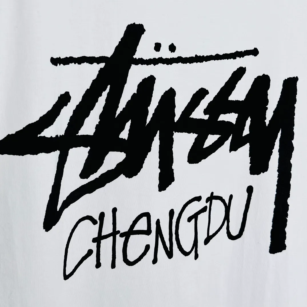 Chengdu limited TEE STUSSY FW24 CHENGDU TEE classic words Chengdu limited short sleeves black and white S-XL