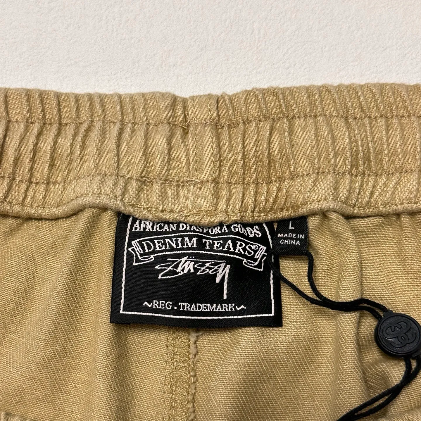 Detailed shooting of DT shorts STUSSY