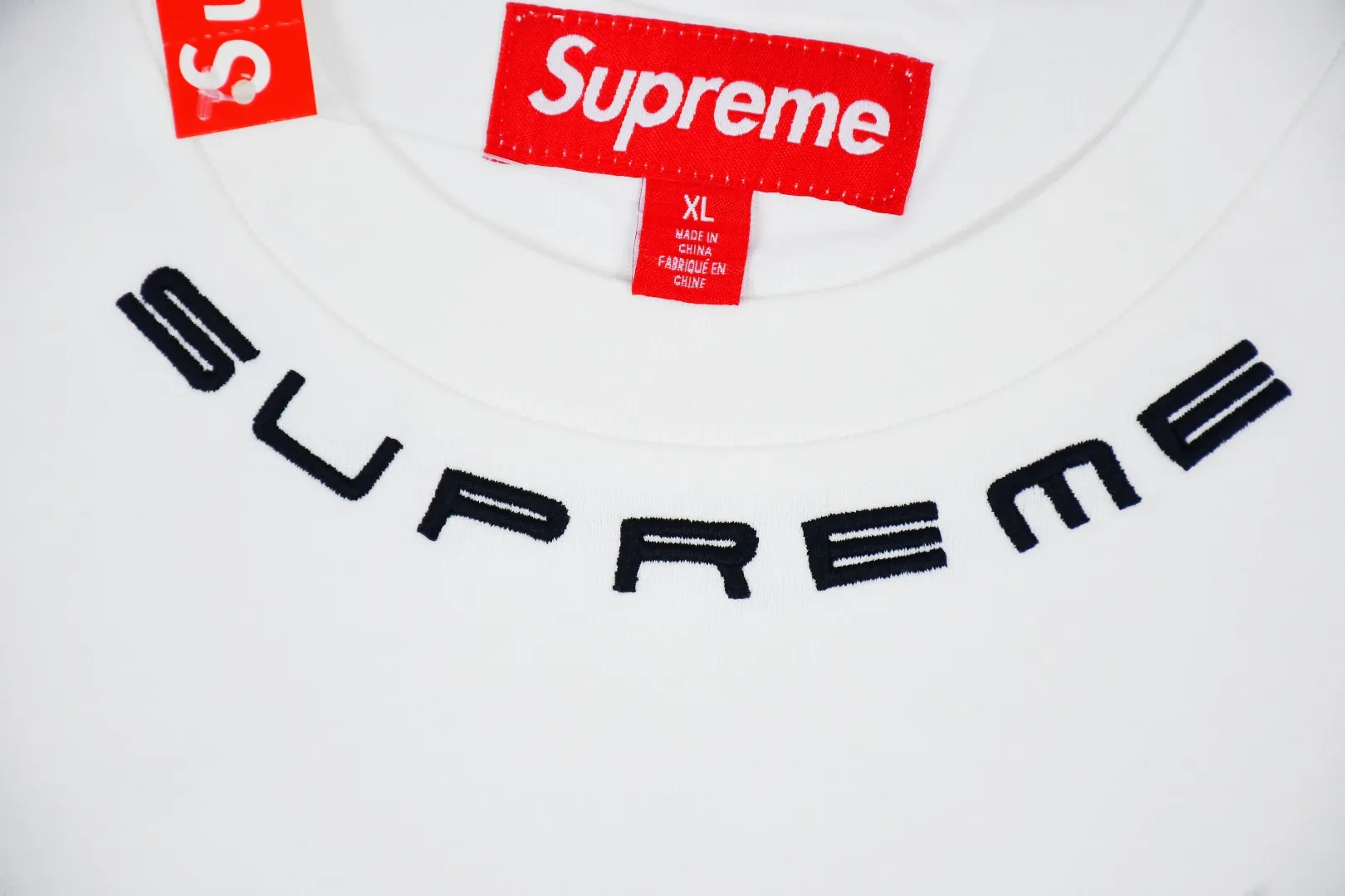S594💰p156 Supreme 23fw COLLAR LOGO L/S TOP Embroidery Long-sleeved T-shirt ZP test Custom weaving and dyeing Pure cotton 320g Fabric Embroidery is done by BEHRINGER BEKS-Y924 machine (one level higher than Tajima embroidery machine) Embroidery thickness, saturation and size are consistent with ZP Customized ZP co-branding Main label/wash water label/tag/packaging bag The version with a high probability of passing the test will pass the original packaging picture. Size: S-XL