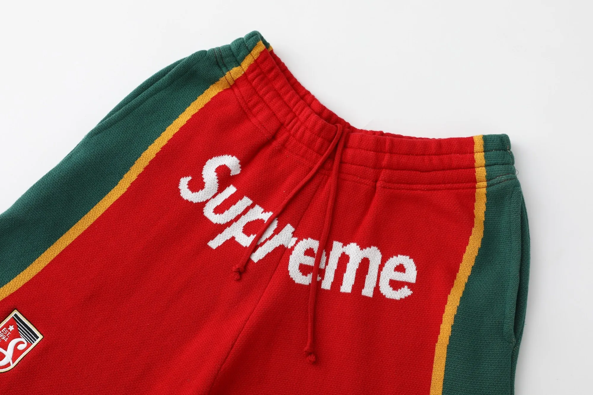 🅿️300 S295 top version SUPREME Color: black, red, purple, white. The same jacket is expected to be available in about a week. Size: S M L