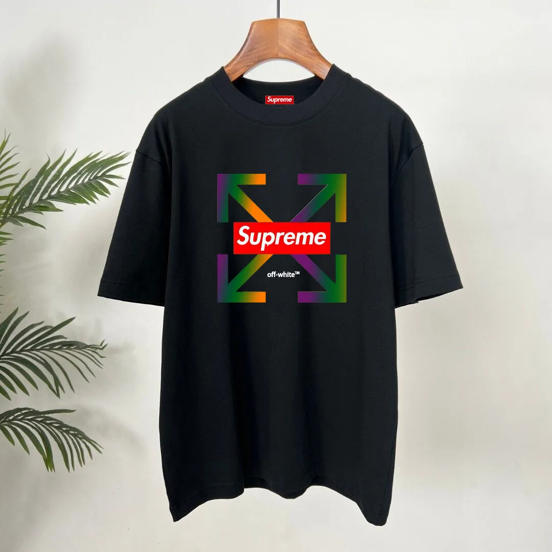 P150 Supreme co-branded off short-sleeved T-shirt is made of 250g Solona fabric. The whole piece is made of three-needle five-thread technology. The neckline-shoulder seam-sleeve seam is double-lined, which looks more three-dimensional and textured. The same craftsmanship as the authentic original version. Classic version. Feel free to compare. XL XXL