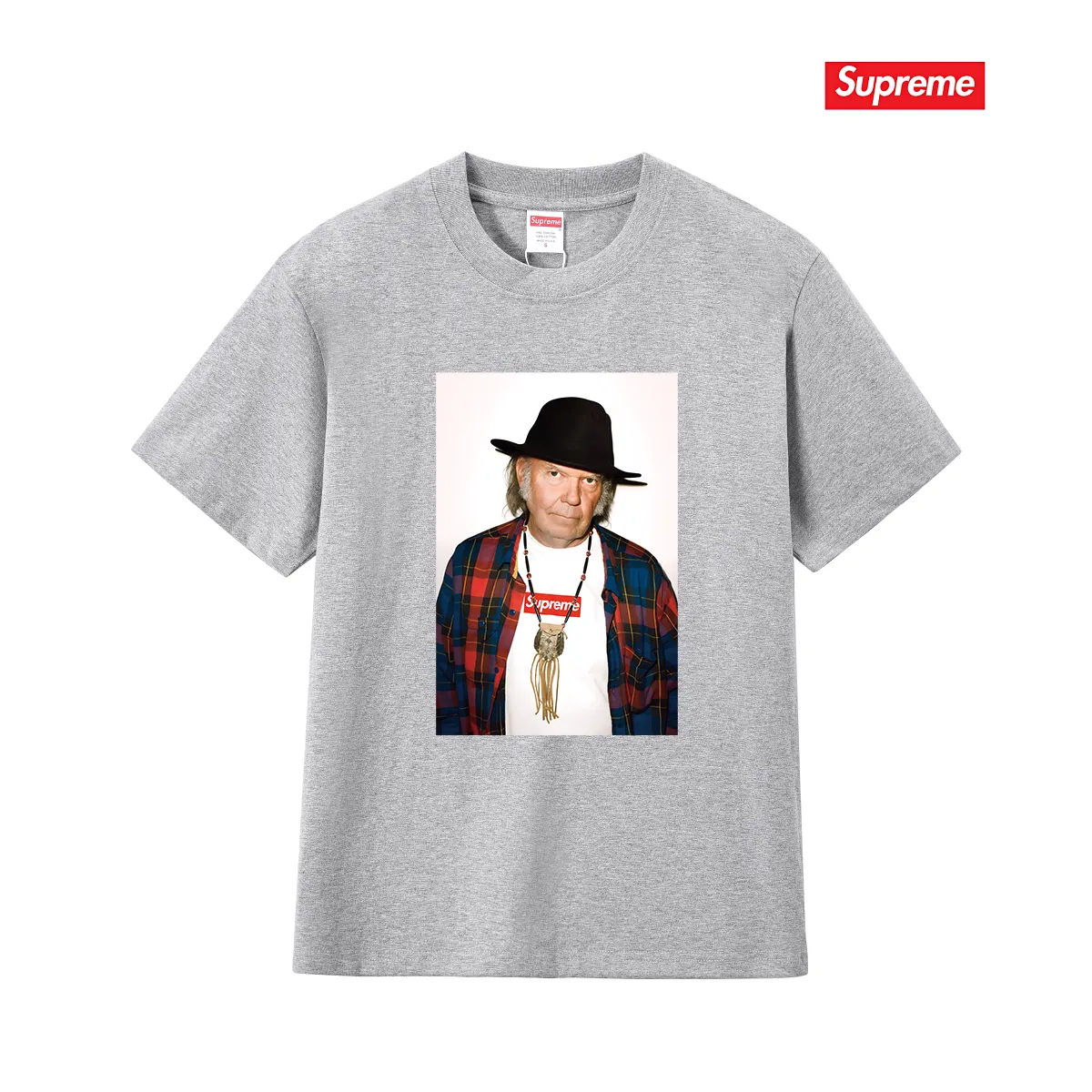 S222 P110💰 SUP 60ss Neil Young White short-sleeved high-end T-shirt with character printing. Loose fit. Made of 260g combed cotton double yarn. All three standards are complete from fabrics to accessories. ZP. Imported Matsui company's slurry printing will never crack. The whole piece adopts three-needle five-thread technology. The neckline-shoulder seam-sleeve seam is double-lined, which looks more three-dimensional and textured.) The same process as the original version, classic version Feel free to compare zp. The whole piece adopts three-needle five-thread craftsmanship (neckline-shoulder seam-sleeve seam double thread, which looks more three-dimensional and textured). It has the same craftsmanship as the original original, classic version. Color: black, white, light gray, pink, navy. Size: S M L XL XXL