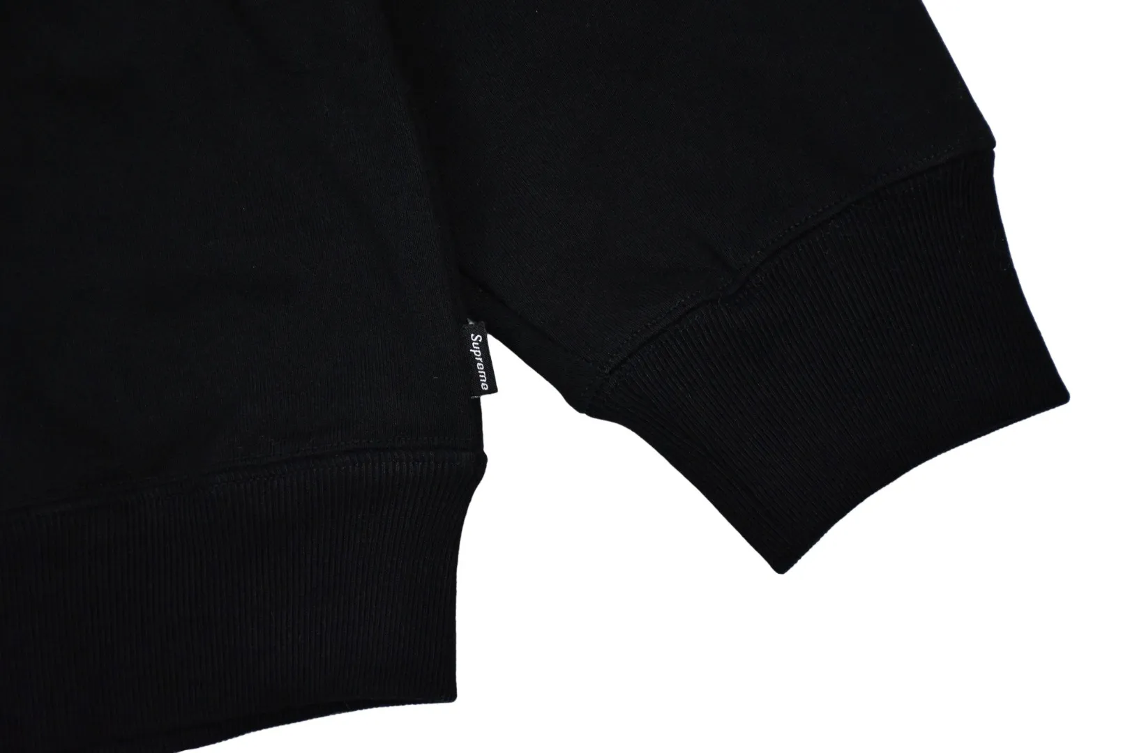 S600💰p370 Top version SUPREME®/THRASHER® CREWNECK FW24 Flame co-branded letter printed zipper hooded sweatshirt Fabric: ZP assay Custom woven and dyed Pure cotton 460G plus velvet main fabric Horizontal cutting 520G 2X2 thread Printing: Printing uses thermoset ink printing, also known as plastic ink, or self-adhesive ink. Its ingredients are: mainly composed of polyvinyl chloride (PVC) and phthalates. PVC and phthalates, color fixing agents, stabilizers, and thickeners are mixed to form thermoset ink. It is not the digital direct printing advertised on the market. The printing texture of thermoset ink is beyond the reach of digital direct printing. Customized ZP YKK zipper/main label/wash label/tag/packaging bag (equipped with extra large thickened handbag) Size: S~XL
