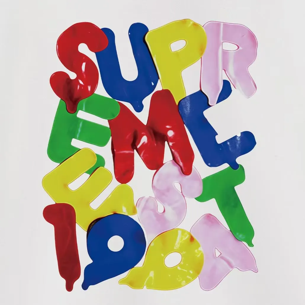 Style No. S1200 #terryp150💰 Plush 160💰 Sup high version Week 1 Balloons Tee balloon style logo round neck sweatshirt Made of 400g large terry (drop shoulder large version) fabric, soft texture and no pilling Imported environmentally friendly printing glue The pattern is bright and three-dimensional Quality 💥Same style for men and women The upper body is trendy Color: black white gray Size: S M L XL XXL