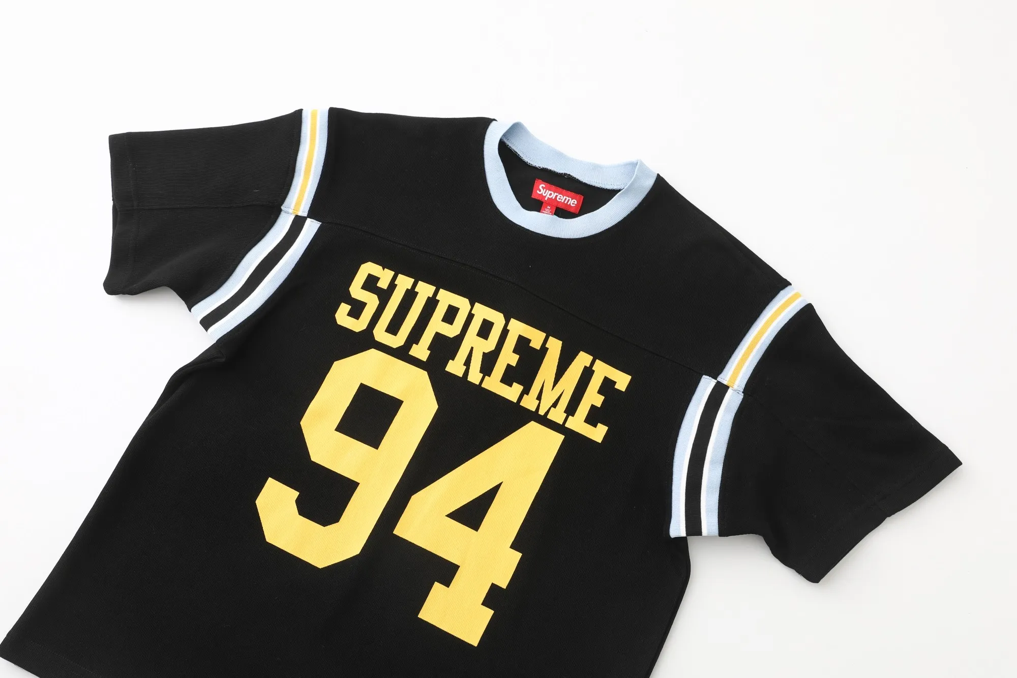 S626💰p220 Supreme SS25 WEEK8 Split S/S Football Top patchwork pattern ribbed round neck short-sleeved American trendy football jersey for men and women. Original purchase and development! The color matching thread is customized at 1:1, and the accessories and details are all in place!  Color: Black Green Size: S M L