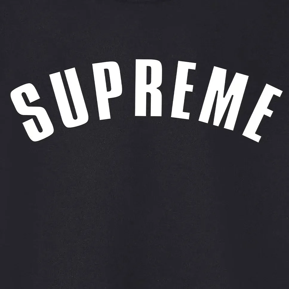 Style No. S2168 #Terry P160💰 Velvet P170💰 Sup burst crackle letter LOGO hooded sweatshirt Made of 400g large terry 430g silver fox velvet (drop shoulder large version) fabric, soft texture and no pilling Imported environmentally friendly printing glue The pattern is bright and three-dimensional Quality 💥Same style for men and women The upper body is trendy Color: black white gray Size: S M L XL XXL