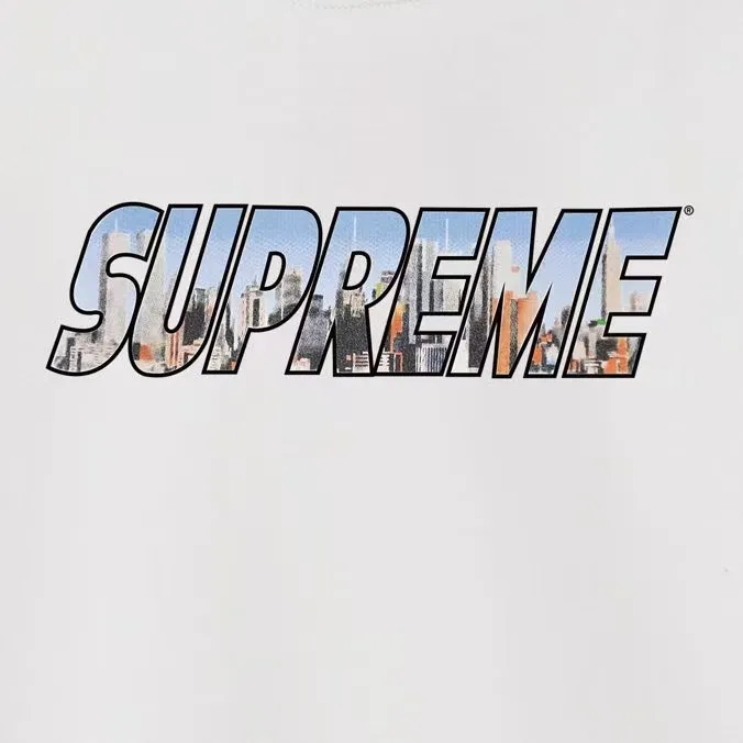 Style No. S1065 #terry p150💰 Velvet 160💰 Supreme FW23 Autumn and Winter Series WEEK1 GOTHAM TEE Gotham City letter Logo round neck sweatshirt Made of 400 grams of large terry (drop shoulder large version) fabric, soft texture and no pilling Imported environmentally friendly printing glue The pattern is bright and three-dimensional Quality 💥 Same style for men and women The upper body is trendy Color: black white gray Size: S M L XL XXL