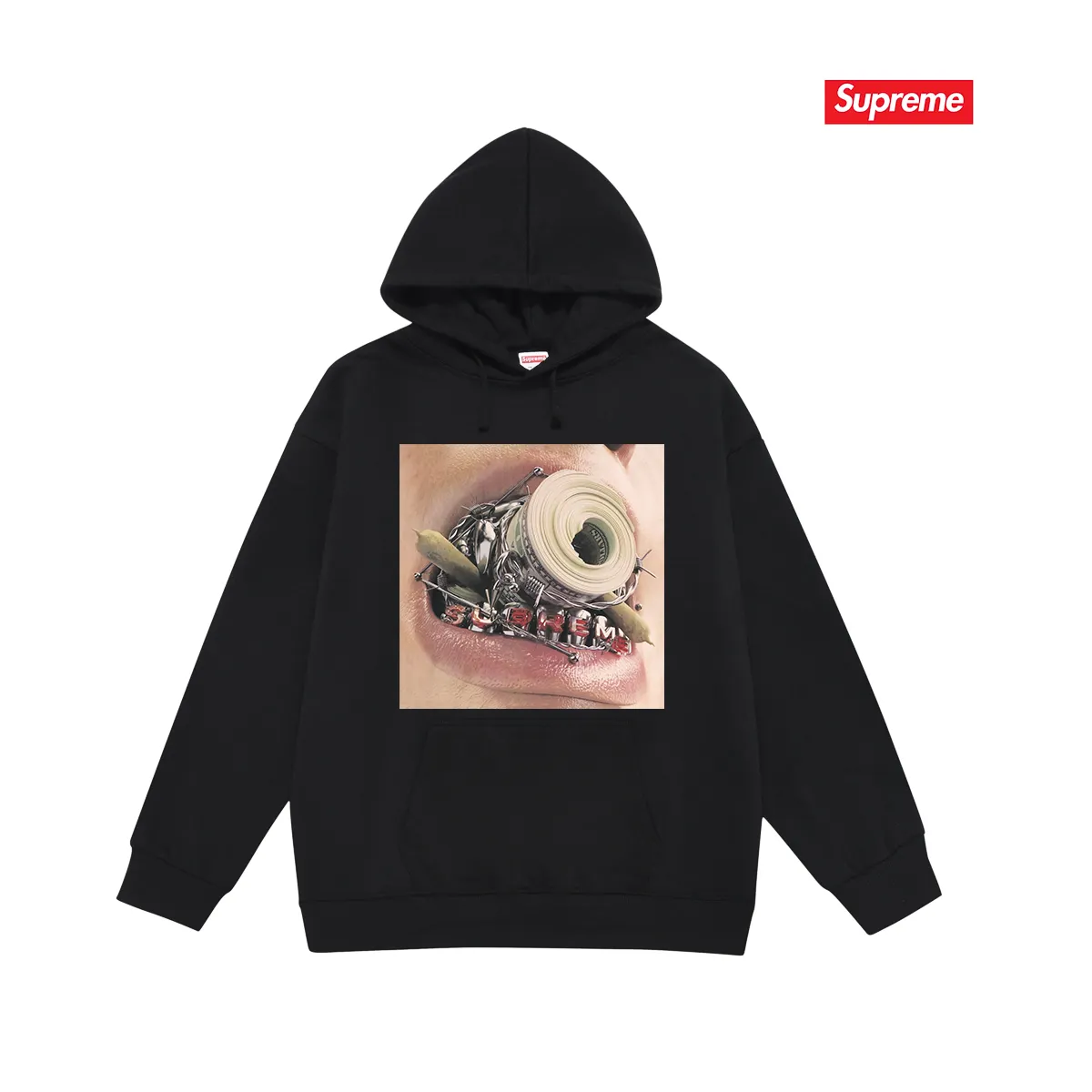 Style No. S2028 #terry P160💰 Velvet P170💰 Balenciaga co-branded supreme printed hooded sweatshirt Made of 400g large terry 430g silver fox velvet (off-shoulder large version) fabric, soft and non-pilling, imported environmentally friendly printing glue, bright and three-dimensional pattern, quality 💥Same style for men and women. The upper body is trendy. Color: black white gray Size: S M L XL XXL