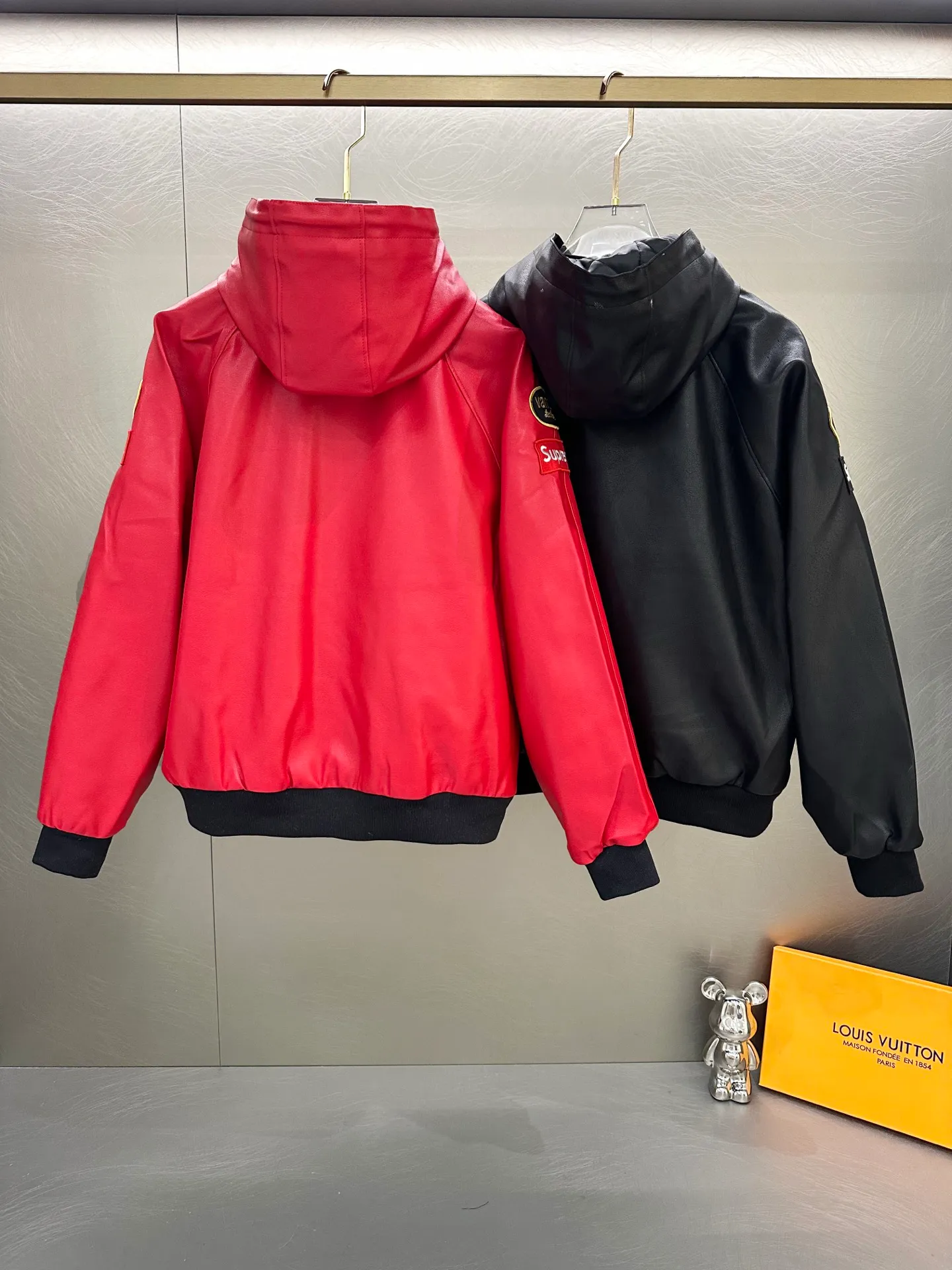 P600 supreme 150 (Wear M) Size: S M L XL Length 66 68 70 72 Bust 140 144 148 152 Sleeve length 80 81 82 83