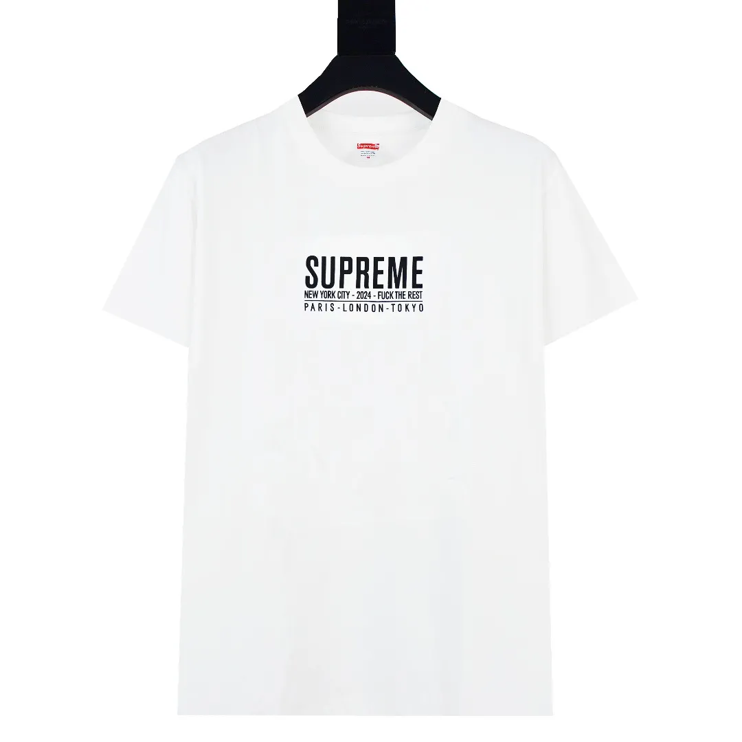 🅿️126 S172 top version Supreme 24ss Paris PARIS short-sleeved T-shirt. Refuse to look at pictures to make products. Refuse to compare with wrong versions. Use cylinder seamless technology (original technology, there is no stitching bone on the side of the clothes, the key point of identification) The fabrics are all custom-woven and dyed, 280g weight, 100% cotton, cylindrical fabric. Cylindrical fabric is a knitted fabric woven with a cylinder loom. The needles are distributed in a cylindrical shape on the fuselage. The gray fabric is a large cylinder, which needs to be opened and shaped before it can be used further. There are no slits on the side of the clothes, so there is no washing label on the side of ordinary short-sleeves. There is only one collar label behind the neck. The printing uses thermosetting ink printing imported from Belgium (different from conventional thermal transfer printing), also known as plastic ink, or self-adhesive ink. Its ingredients are: mainly composed of polyvinyl chloride (PVC) and phthalates. PVC and phthalates, solid color The thermoset ink is composed of a mixture of agents, stabilizers, and thickeners. It is not the digital direct printing advertised on the market. The printing texture of thermoset ink cannot be achieved by digital direct printing. The collar label has a watermark anti-counterfeiting effect, a real anti-counterfeiting layer, a version with a high probability of passing the inspection, and a high probability of passing the original packaging picture. Size：S-XL