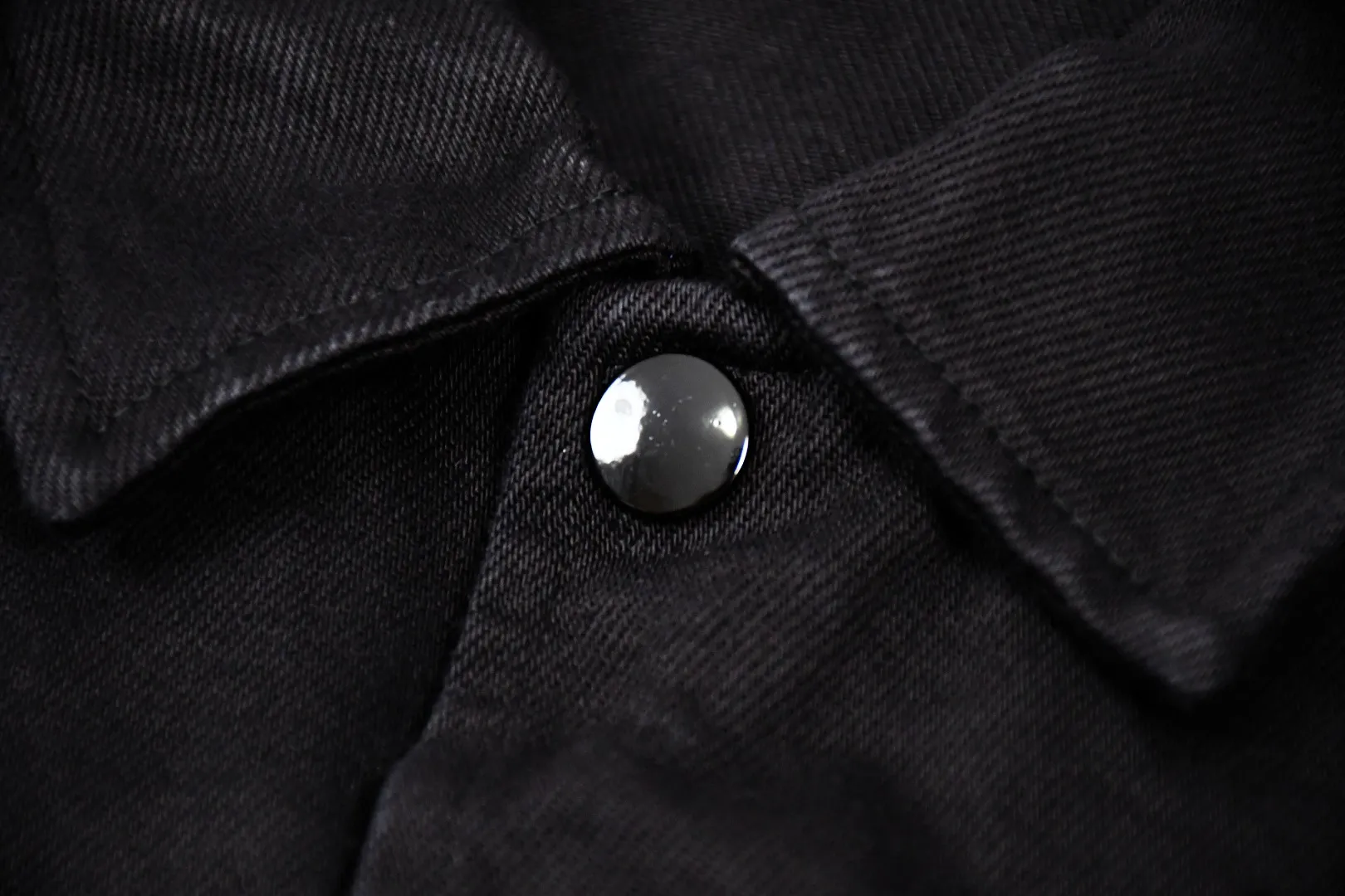 S582💰p380 Top version Supreme 24ss CRACKED COACHES JACKET Micro-label embroidered letter jacket Fabric: ZP assay Custom weaving and dyeing Pure cotton 600G pure cotton main fabric Process: Large area embroidered letters on the front Imported Behringer embroidery machine operation Exquisite and perfect presentation Customized ZP main logo/washing water label/tag/packaging bag (equipped with extra-large thickened handbag) Color: black Royal Blue Size: S~XL