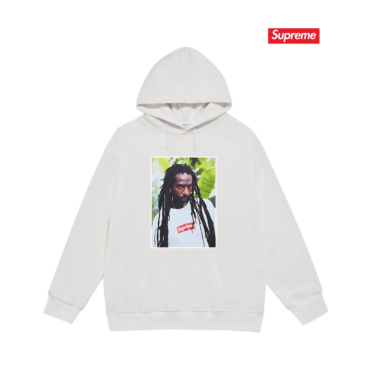 Style No. S2035 #terry P160💰 Velvet P170💰 Supreme SS19 Buju Banton Tee Reggae character print hooded sweatshirt Made of 400g large terry 430g silver fox velvet (drop shoulder large version) fabric, soft texture and no pilling Imported environmentally friendly printing glue The pattern is bright and three-dimensional Quality 💥Same style for men and women The upper body is trendy Color: black white gray Size: S M L XL XXL