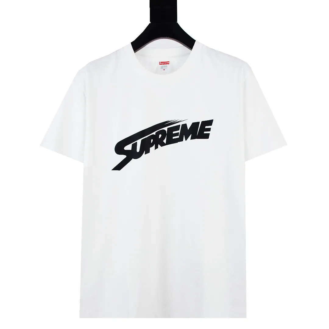 S322💰p130 Supreme 24ss Mont Blanc short-sleeved T-shirt. Refuse to look at pictures to make goods. Refuse to compare with wrong versions. Use cylindrical seamless technology (original technology. There are no stitched bones on the side of the clothes. Key points of identification) The fabrics are all custom-woven and dyed, 280g weight, 100% cotton, cylindrical fabric. Cylindrical fabric is a knitted fabric woven with a cylinder loom. The needles are distributed in a cylindrical shape on the fuselage. The gray fabric is a large cylinder, which needs to be opened and shaped before it can be used further. There are no slits on the side of the clothes, so there is no washing label on the side of ordinary short-sleeves. There is only one collar label behind the neck. The printing uses thermosetting ink printing imported from Belgium (different from conventional heat transfer printing), also known as plastic ink, or self-adhesive ink. Its ingredients are: mainly composed of polyvinyl chloride (PVC) and phthalates. PVC and phthalates, solid color The thermosetting ink is composed of a mixture of agents, stabilizers, and thickeners. It is not the digital direct printing marketed on the market. The printing texture of thermosetting ink cannot be achieved by digital direct printing. The collar label has a watermark anti-counterfeiting effect, a real anti-counterfeiting layer, a version with a high probability of passing the inspection, and the original packaging picture has a high probability of passing the test. Size：S-XL