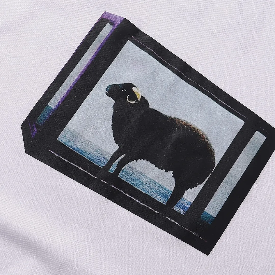 P136 Supreme black goat short sleeve black white size shoulder width chest length S 52 56 70 M 54 58 72 L 56 60 74 XL 58 62 76