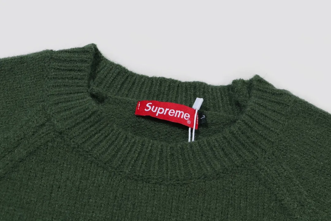P300 Sup supreme chest striped five-pointed star jacquard crew neck sweater Color: black blue green Size: S M L XL XXL