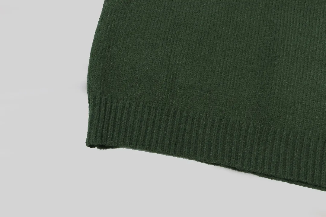 P300 Sup supreme chest striped five-pointed star jacquard crew neck sweater Color: black blue green Size: S M L XL XXL