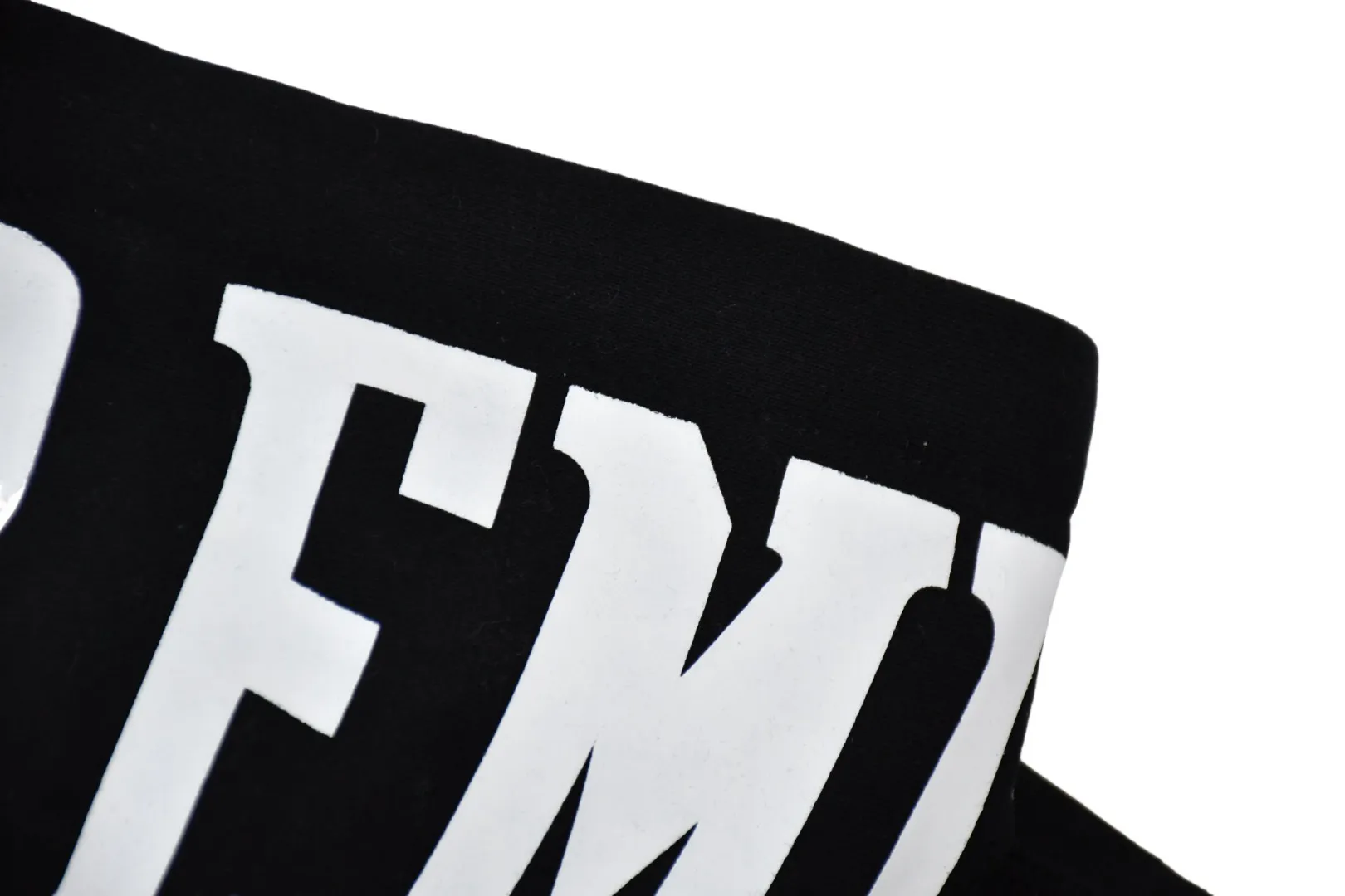 🅿️320 S255 top version Supreme 24FW WARM Up Hooded Sweatshirt Hat printed hooded sweatshirt For those of us who focus on top Sup products, this sweatshirt is naturally available ZP testing Custom weaving and dyeing Pure cotton 450G fleece main fabric Printing uses thermoset ink printing, also known as plastic ink, or self-adhesive ink. Its ingredients are: mainly composed of polyvinyl chloride (PVC) and phthalates. PVC and phthalates, color fixing agents, stabilizers, and thickeners are mixed to form thermoset ink. It is not the digital direct printing advertised on the market. The printing texture of thermoset ink is unachievable by digital direct printing. Customized ZP co-branding Main label/wash water label/tag/packaging bag (equipped with extra large thickened handbag) There is a probability of passing the inspection version, and the original packaging picture has a high probability of passing. Size: S-XL