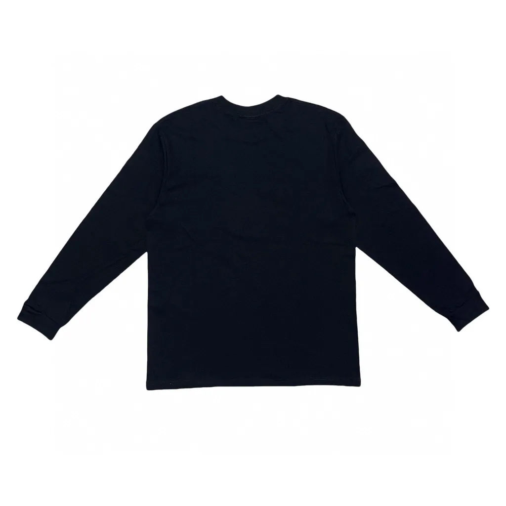 P140 Supreme SS18 Swimmers Tee Black printed long-sleeved T-shirt, same style for men and women, black and white, using cylindrical seamless technology (original technology, there are no stitching bones on the side of the clothes, key points of identification) Fabric: All custom-woven and dyed, 280g weight, 100% cotton, cylindrical cloth, cylindrical cloth is knitted fabric woven with a cylinder loom, the needles are distributed in a cylindrical shape on the fuselage, and the gray fabric is a large cylinder It needs to be opened and shaped before it can be used further. There is no slit on the side of the clothes, so there is no washing label on the side of ordinary short-sleeved clothes. There is only one collar label behind the neck, so the shape is very correct and not easy to deform (color: black and white)