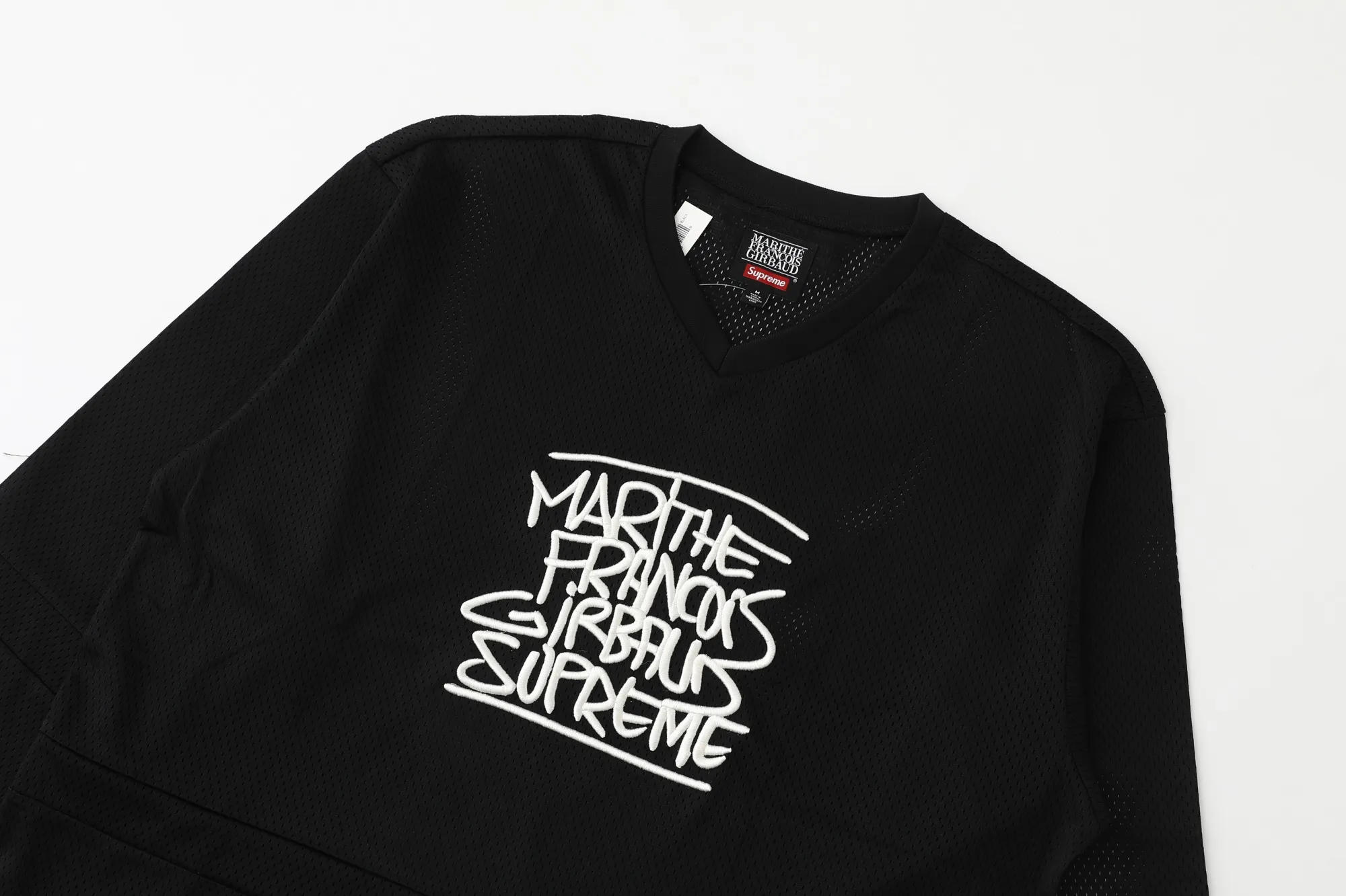 S634💰p230 Supreme Marithé François Girbaud co-branded loose mesh American ice hockey jersey with logo embroidered on the chest. Same style for men and women. 250g mesh fabric. Customized accessories. Complete. Color: black. White. Loose fit. Size: S M L 57 M 73 122 55 58 L 75 126 57 59 XL 77 130 59 60